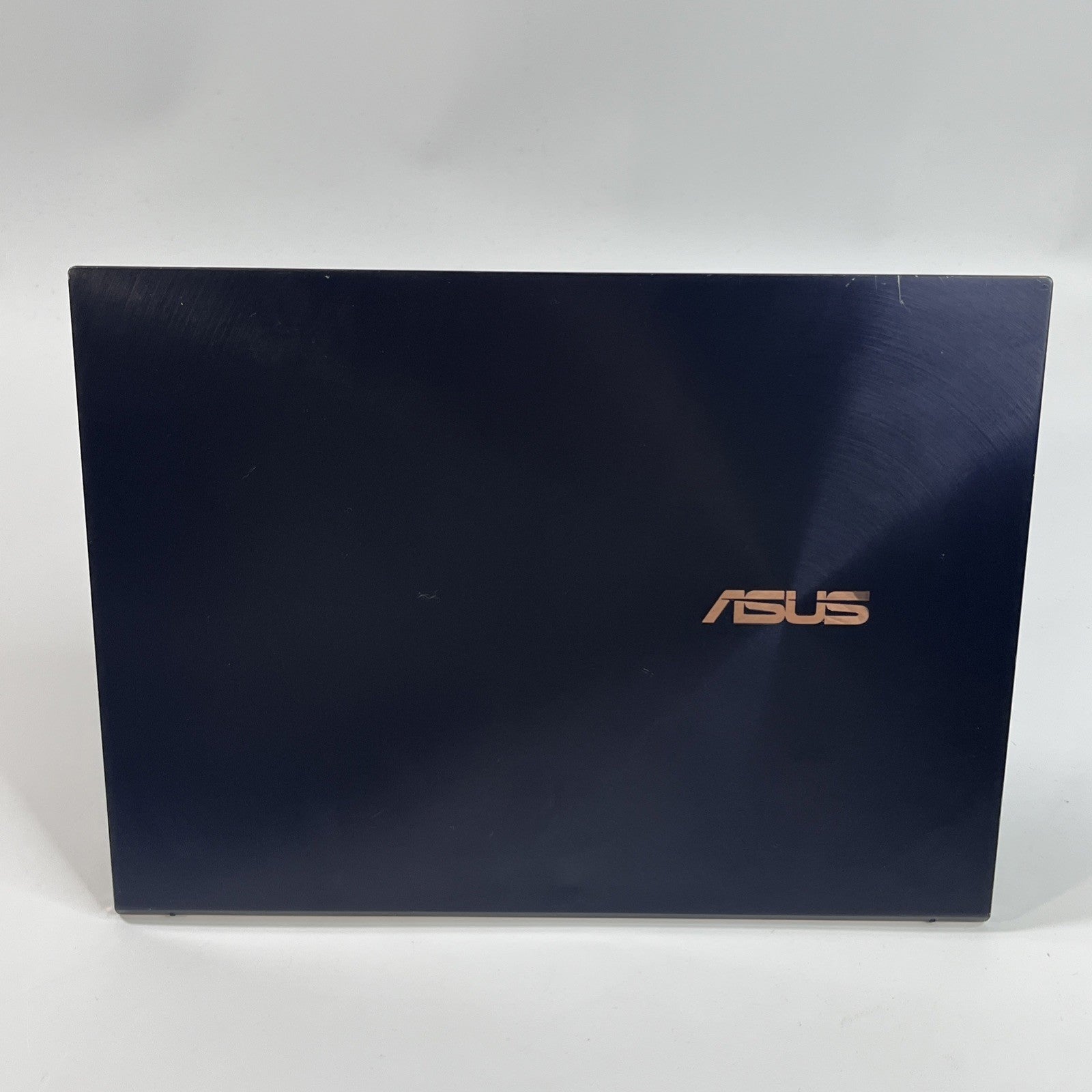 ASUS ZenBook UX393JA 13.3”Core I7-1065G7 16GB RAM 512 GB SSD Windows 11.#G C