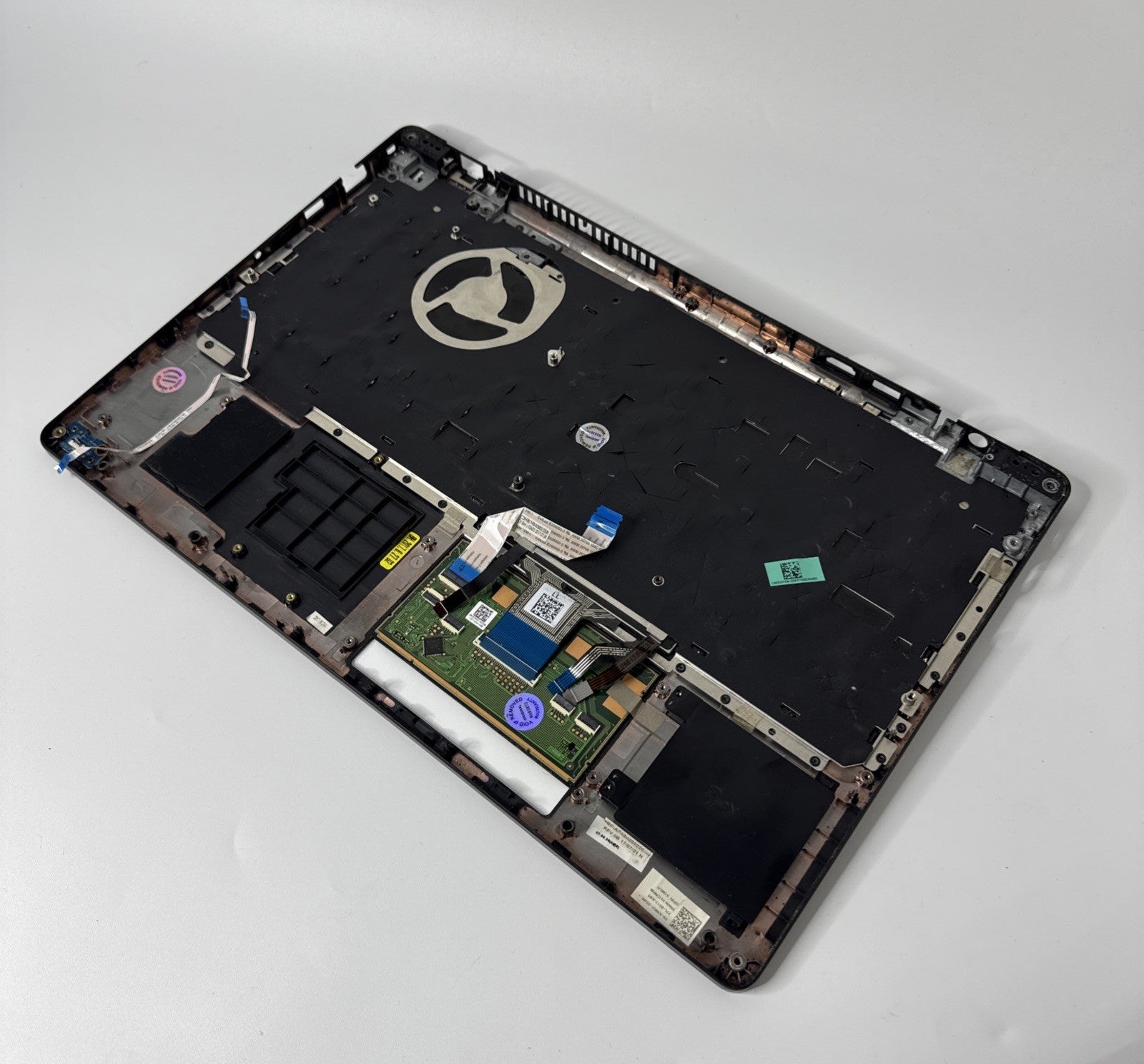 Dell Latitude 5580 Palmrest Assembly UK Keyboard Touchpad A166U1 (READ!)