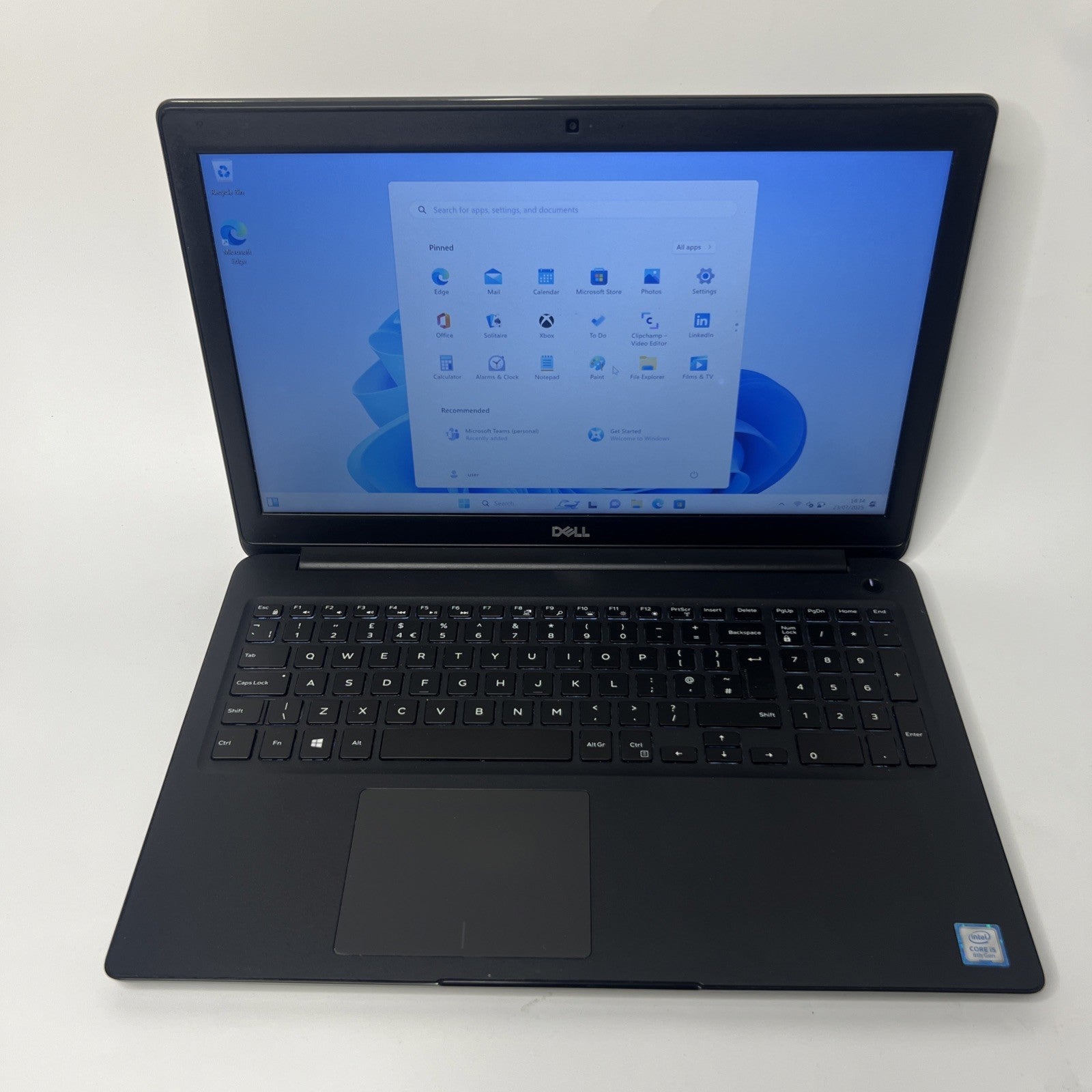Dell Latitude 3500 15.6" Core i5-8265U 8GB Ram 256GB SSD Windows 11 Laptop