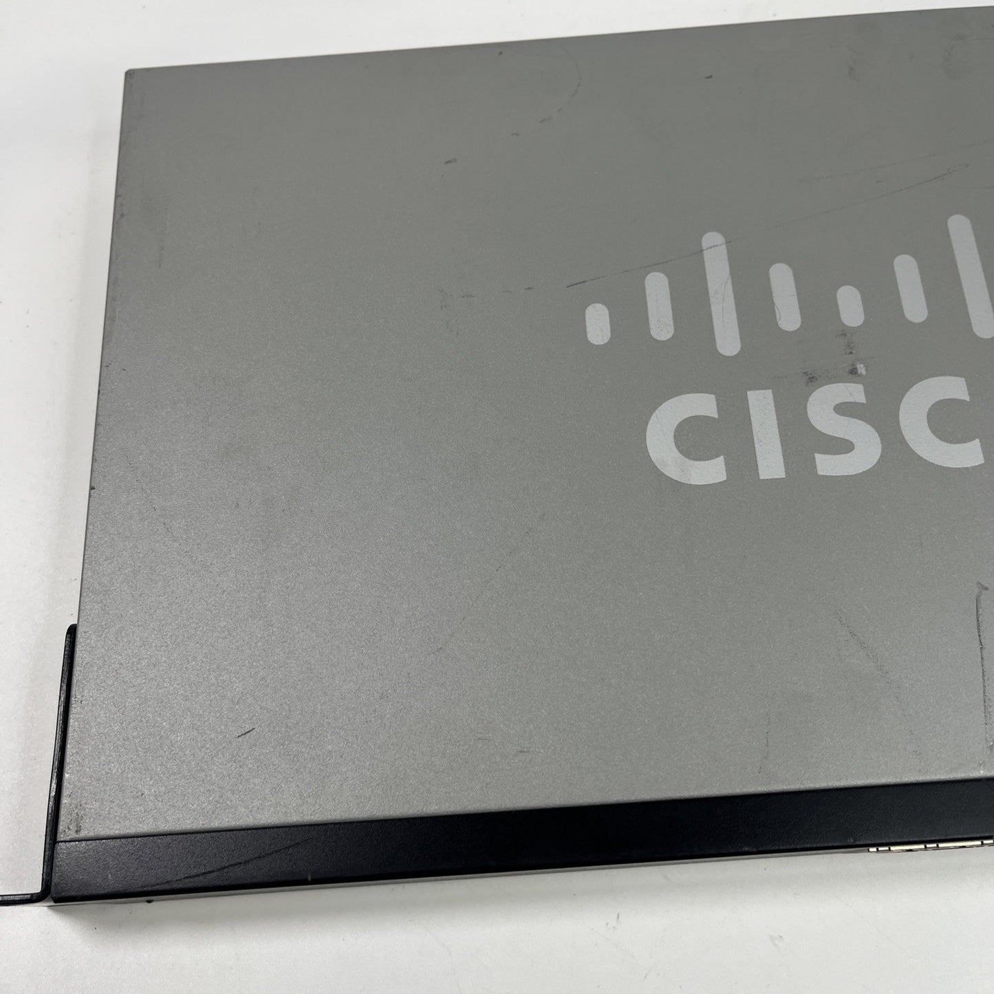 Cisco SG200-26P 26-Port Gigabit PoE Smart Switch - Black, FEW MINOR.