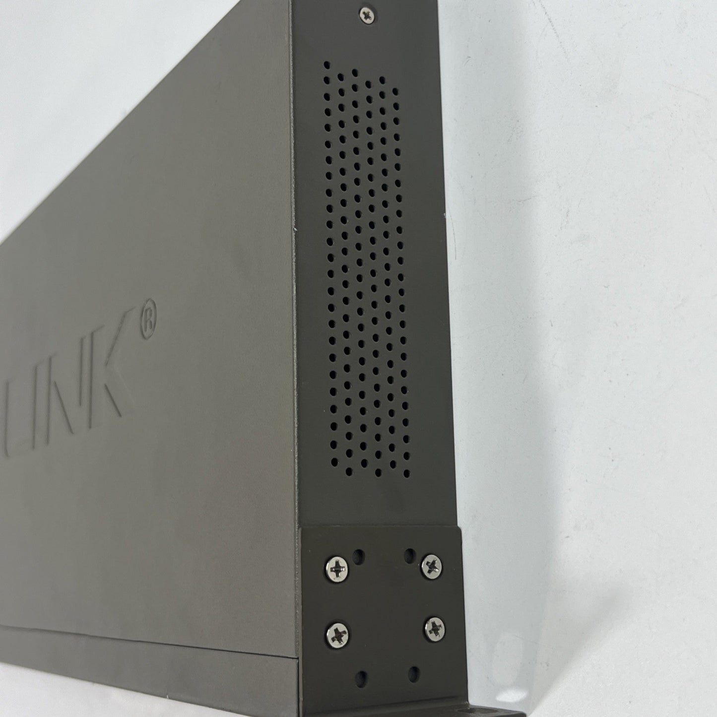 TP-LINK TL-SF1024  24 Ports Fast Ethernet Switch.