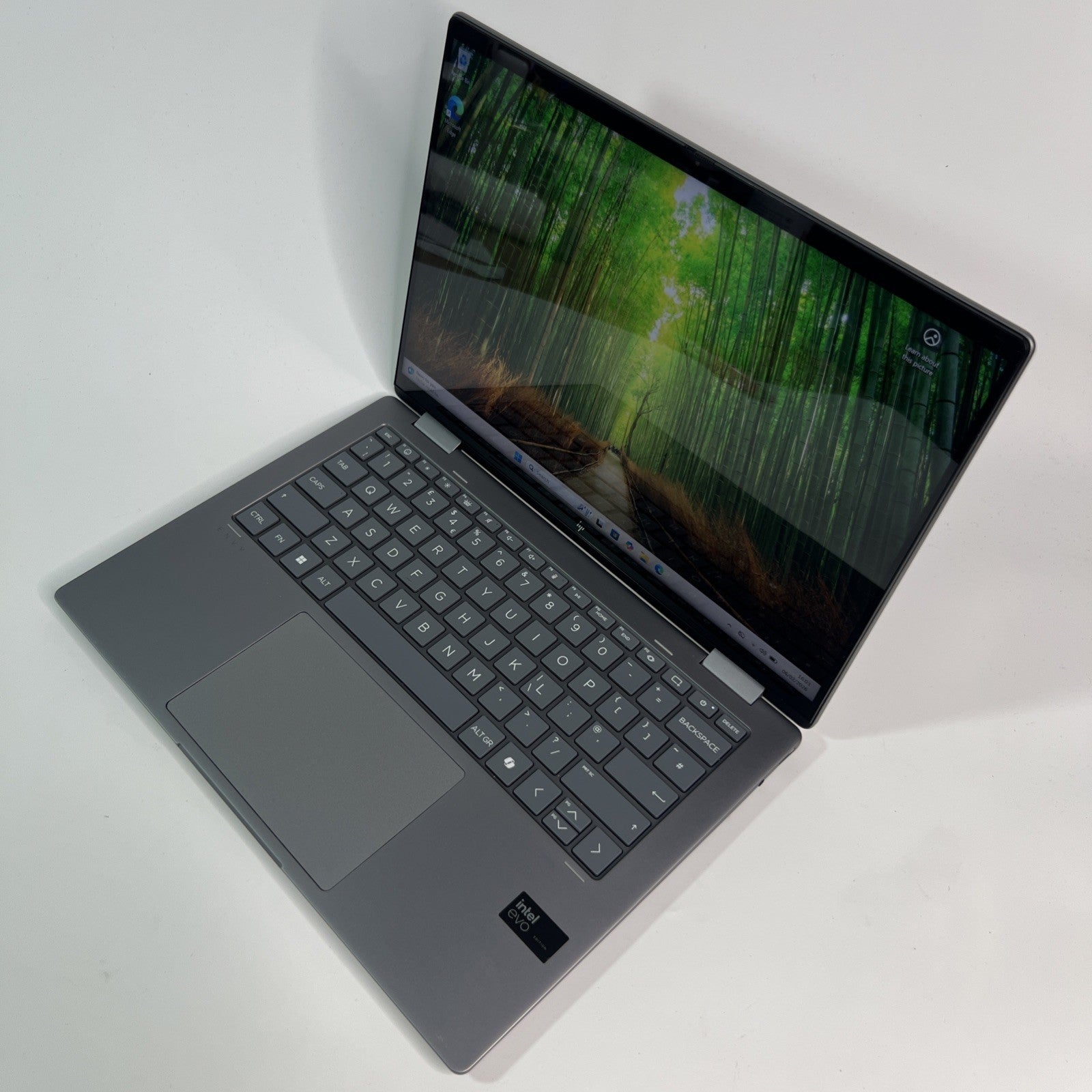 HP Envy x360 14-FC0501SA Ultra 5-125U 2-in-1 Touchscreen 16GB 512GB SSD Grade B