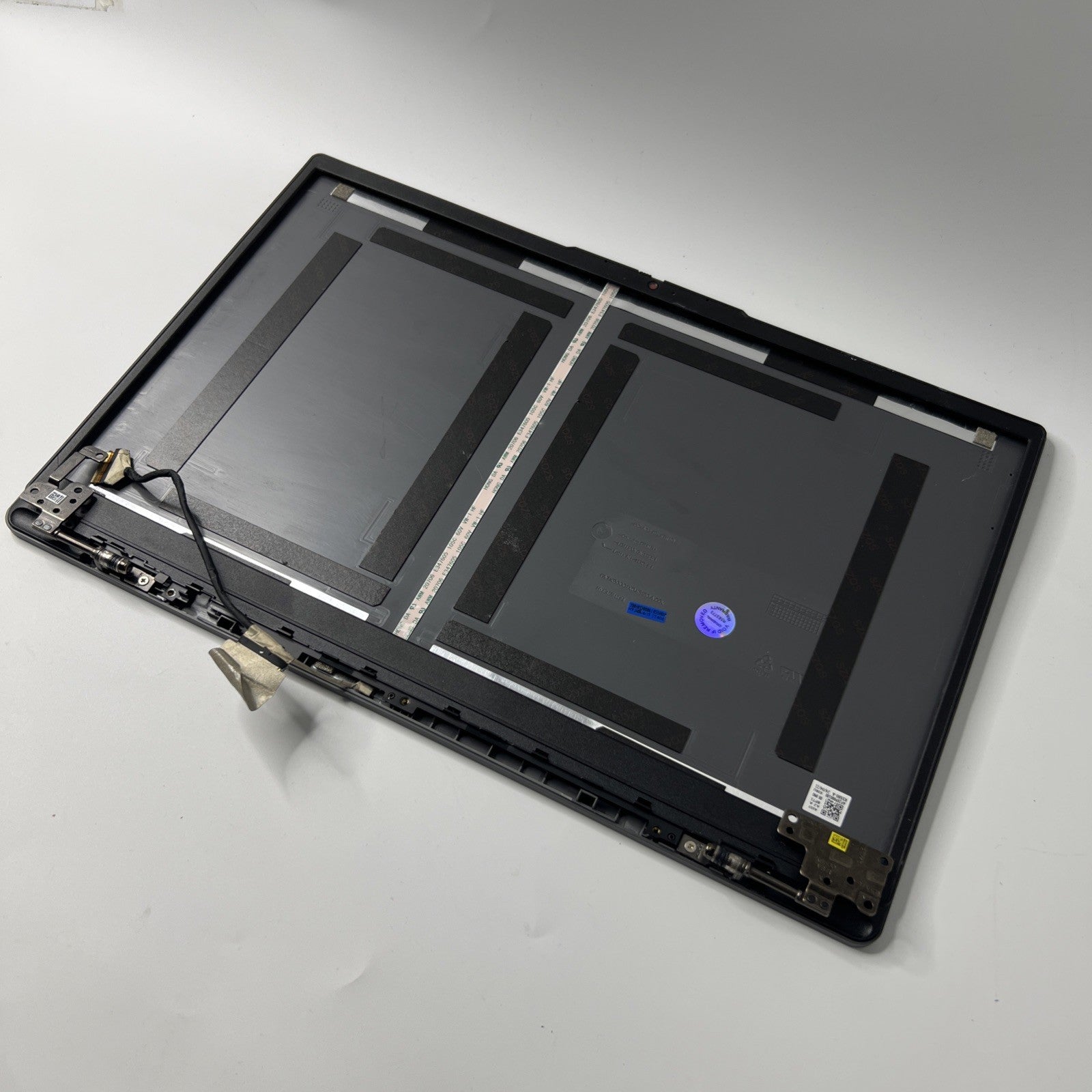 Lenovo Ideapad Slim 3 15IAH8 Screen Top Lid Cover Grey Bezel Cable