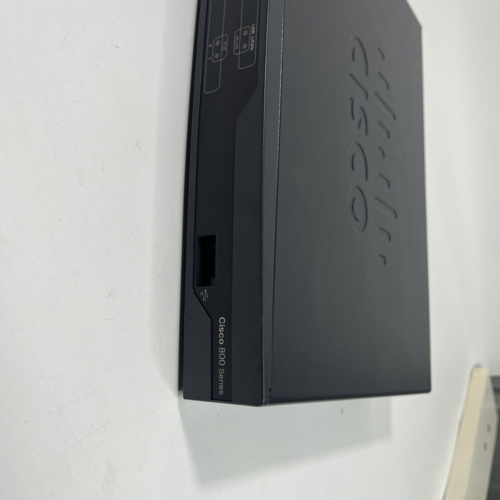 CISCO 881 Router IP Services Ethernet 800 Series