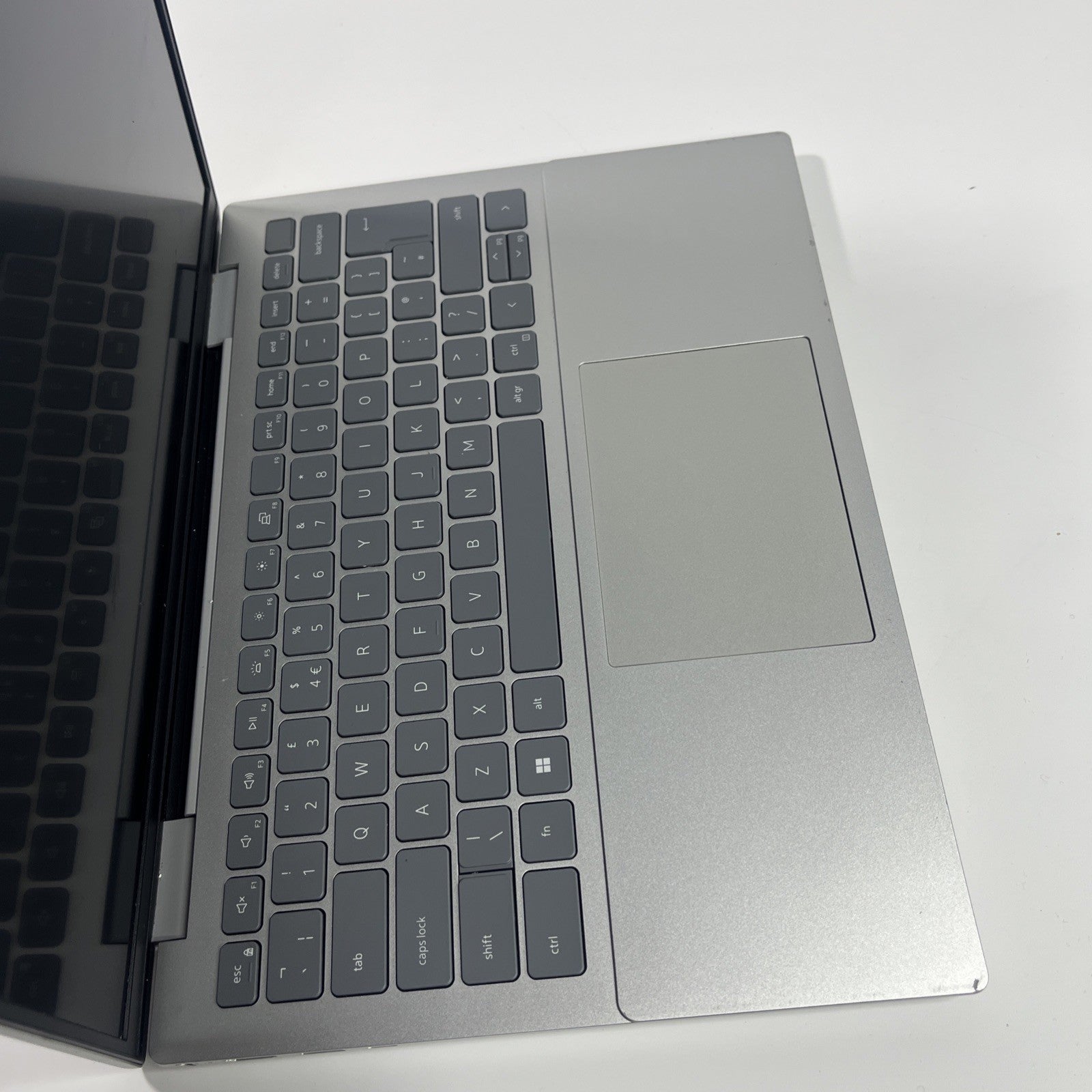Dell Inspiron 14 5435 Ryzen 7 7730U@2.0GHz - 16GB RAM 512GB SSD - Grade B