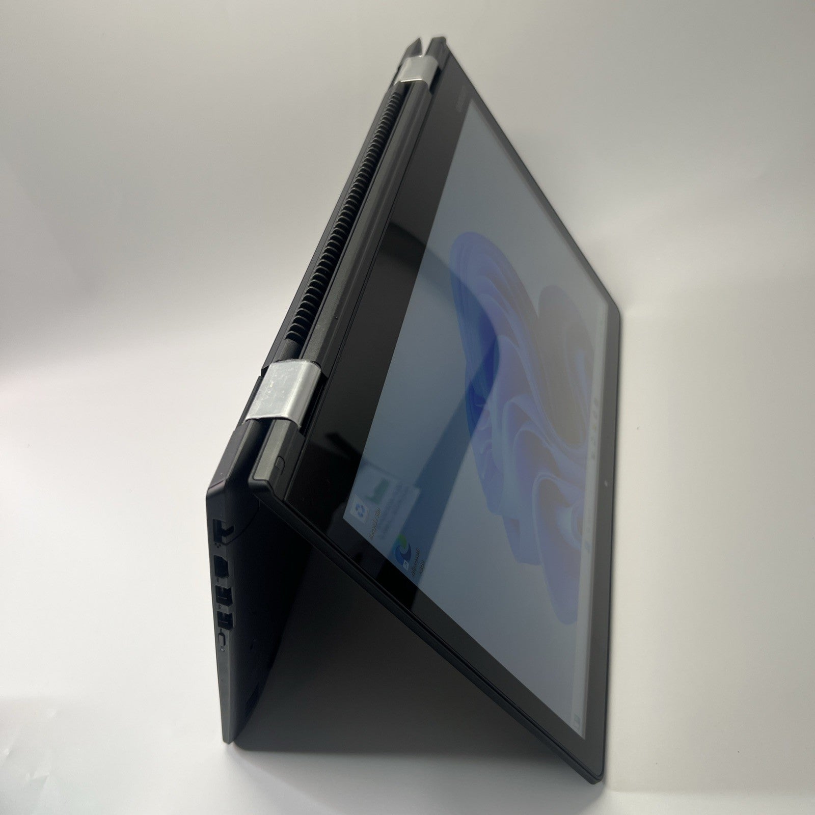 Lenovo Yoga 510-14AST AMD A9-9410 8GB RAM 1TB Touchscreen Laptop Windows 11