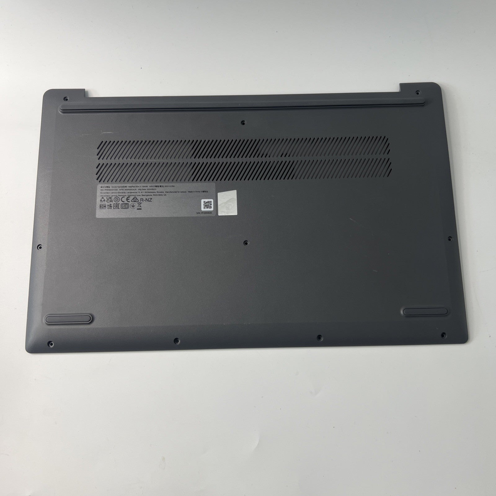 Lenovo Ideapad Slim 3 15IAH8 Bottom Base Cover