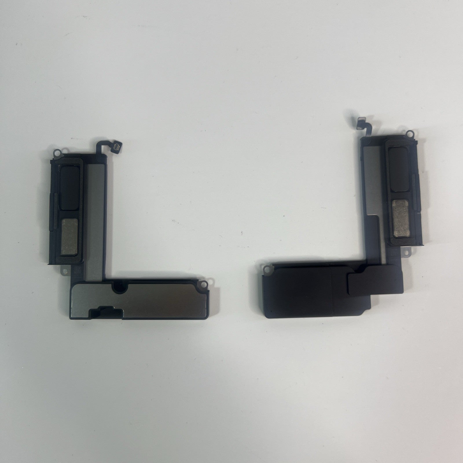 Apple MacBook Air 15” A3241 (2025) Left & Right Speakers – Genuine Pair