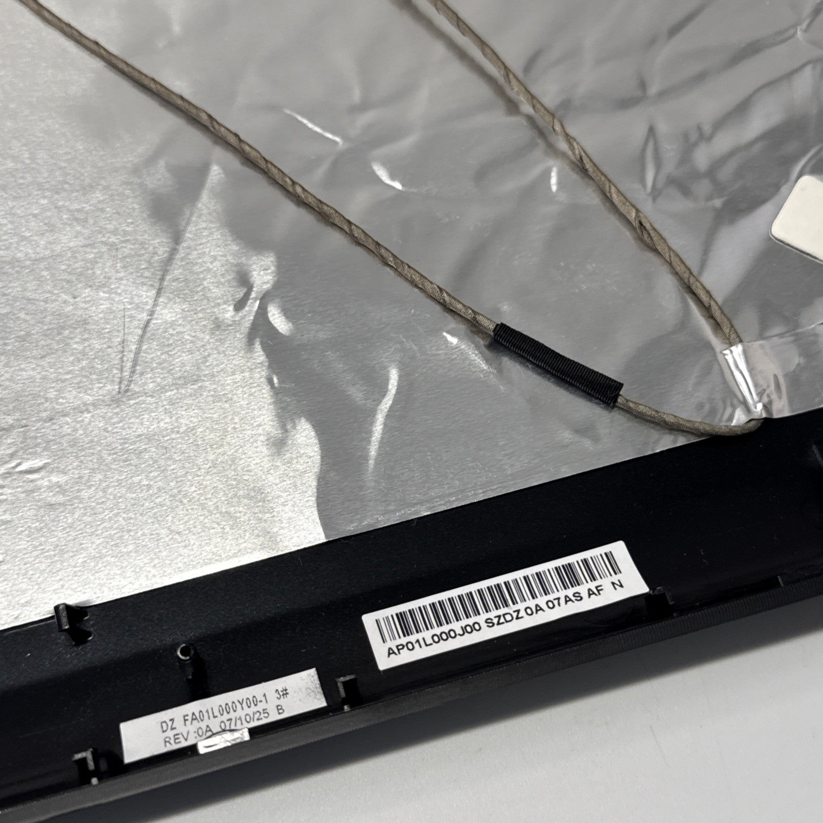 AP01L000J00 ACER ASPIRE 7720-4284 ICK70 LCD TOP LID  BACK COVER 60.ALN02.001
