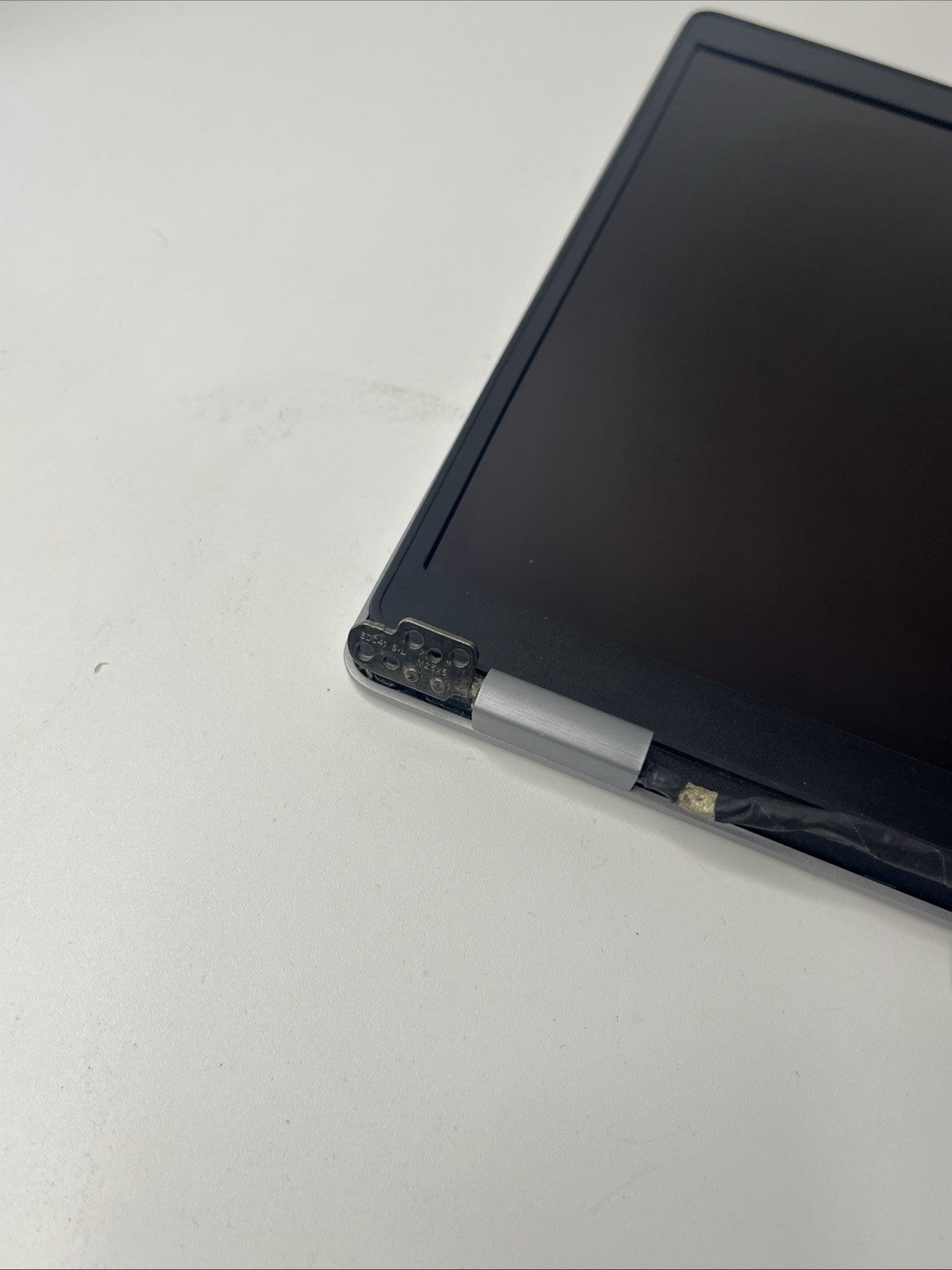 Genuine Dell Latitude 5410 Silver Touchscreen FHD Complete LCD Screen Assembly.