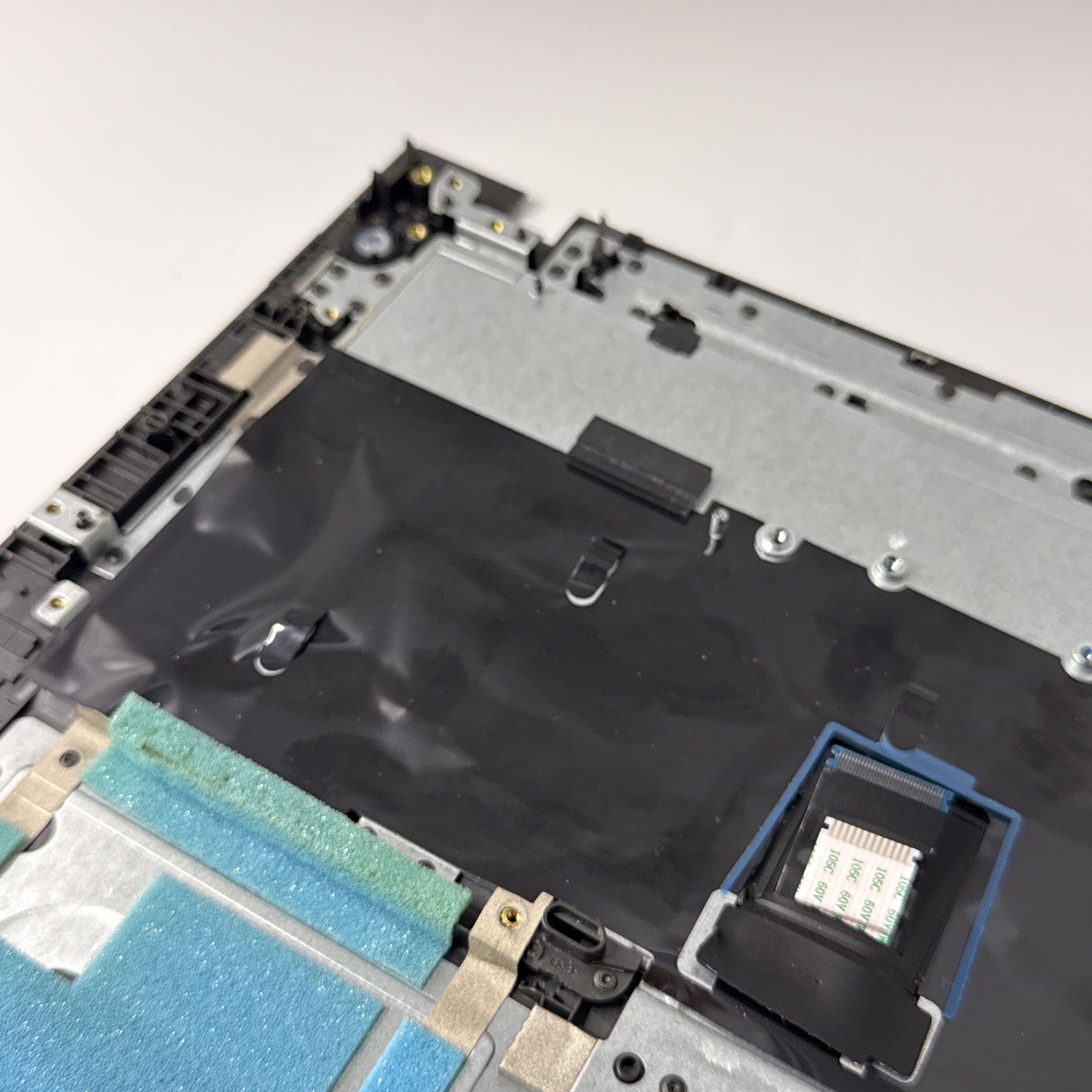 Lenovo Thinkpad L470 Palmrest UK Keyboard (KEY MISSING) Black