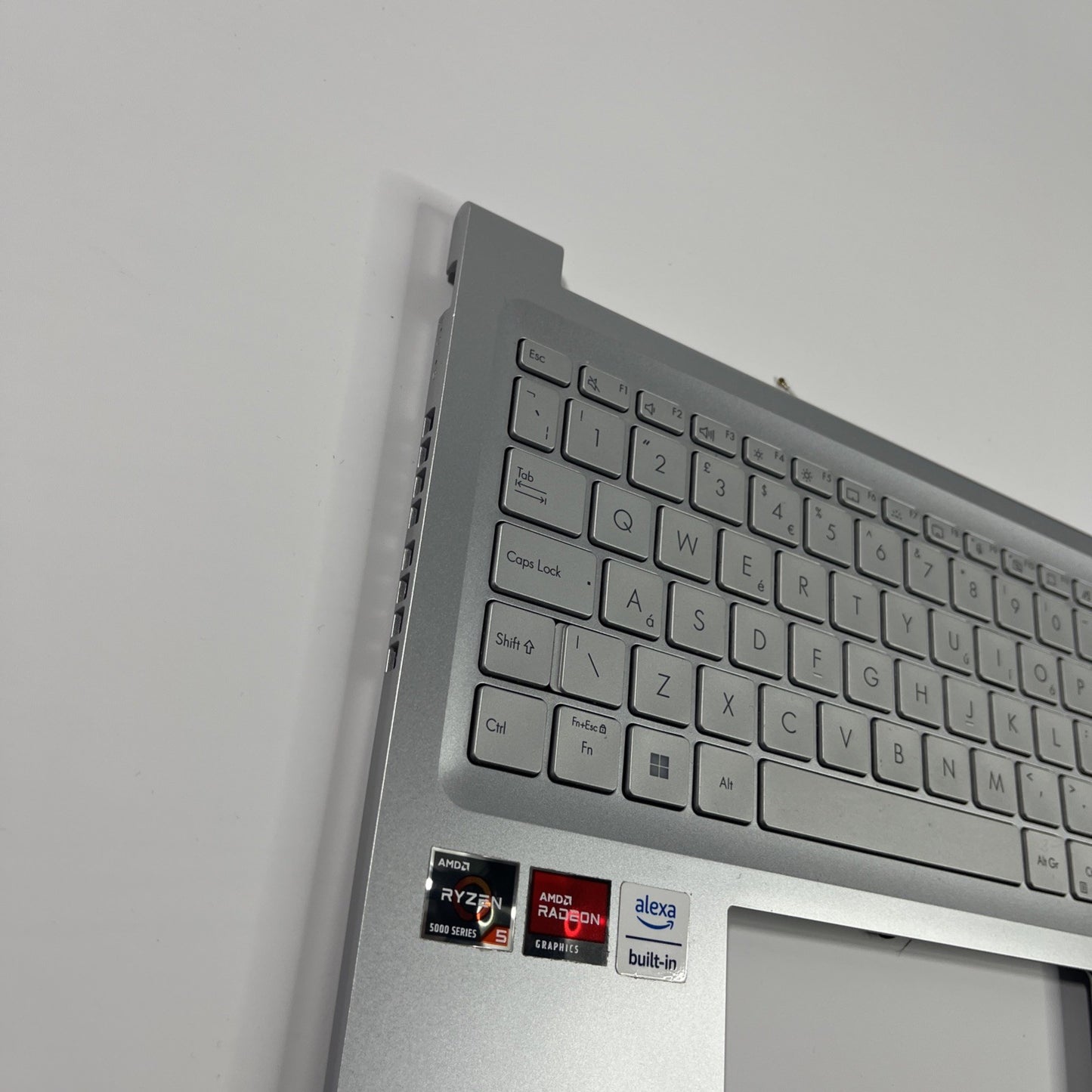Genuine Silver ASUs vivobook 16 m1603QA palmrest And Keyboard 13N1-FBM0311