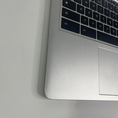 HP Silver Chromebook 15a-na0005sa Palmrest, Keyboard,speakers, Touchpad