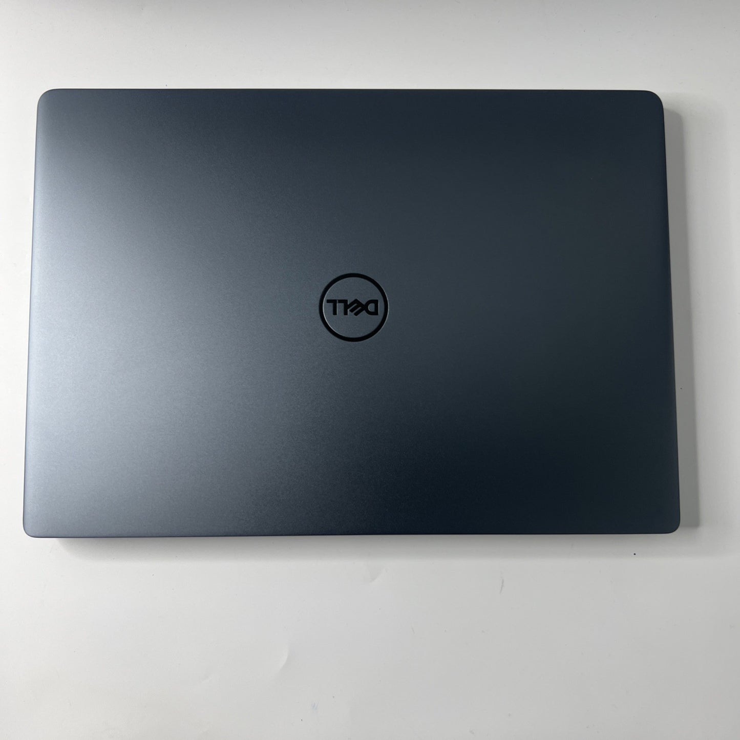 Dell Vostro 14 5481 Core i5-8265U 16GB Ram 256GB SSD FHD Windows 11 Pro Laptop