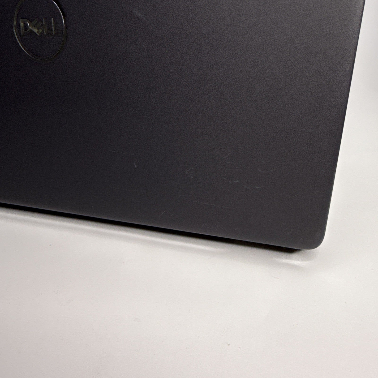 Dell Latitude 3410 FHD Intel Core i5-10310U 8GB 256GB SSD Windows 11 Laptop