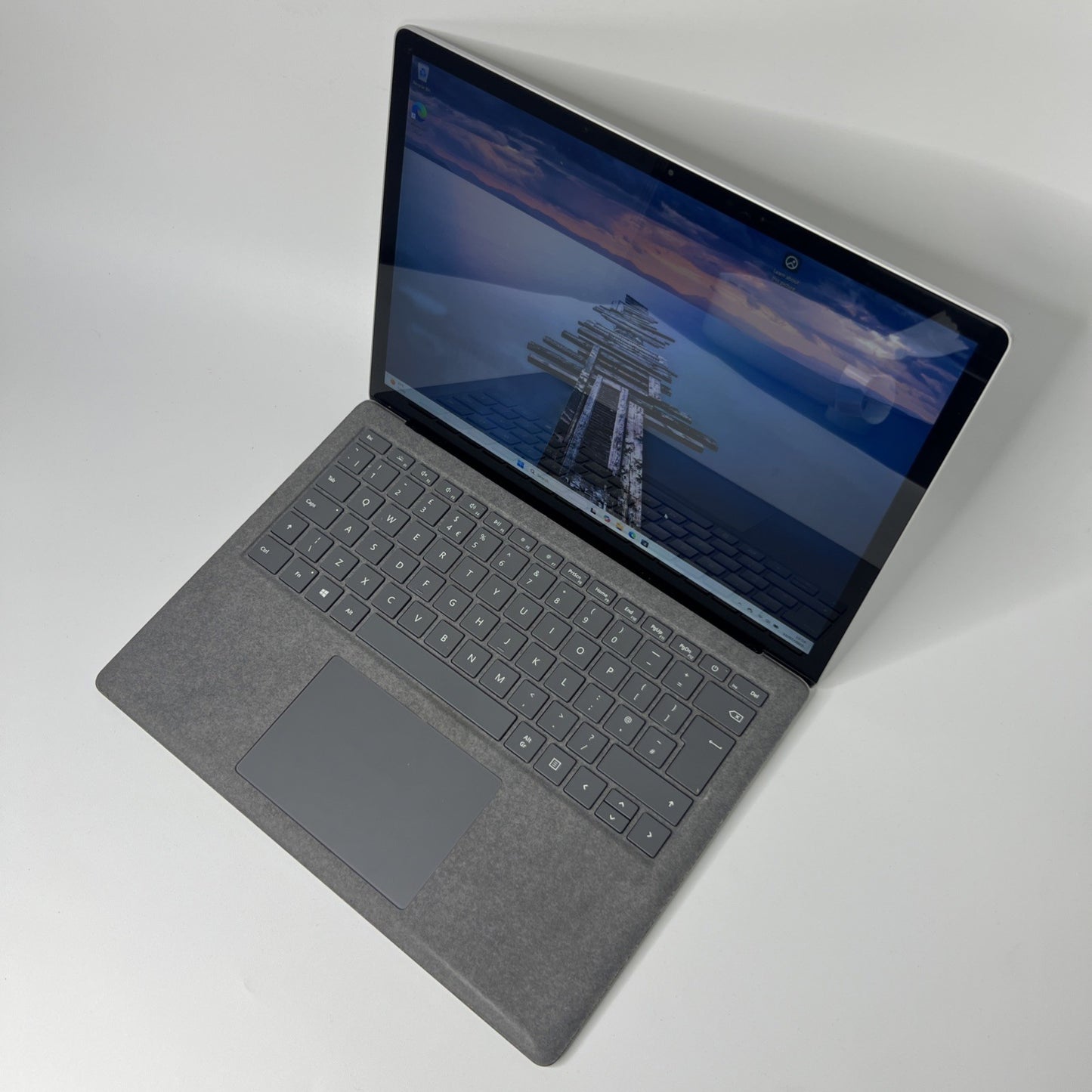 Microsoft Surface Laptop 4 13.5" Inte i7-1185G7 16GB RAM 512GB SSD Windows 11