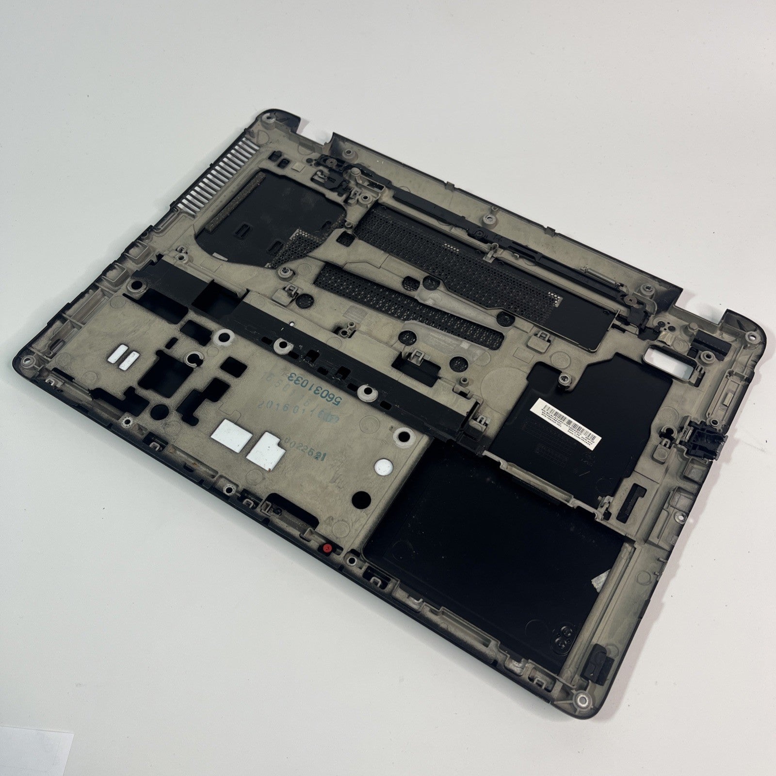 Genuine Black HP EliteBook 840 G5 Bottom Base Lower Cover Chassis BCALN106C.#G C