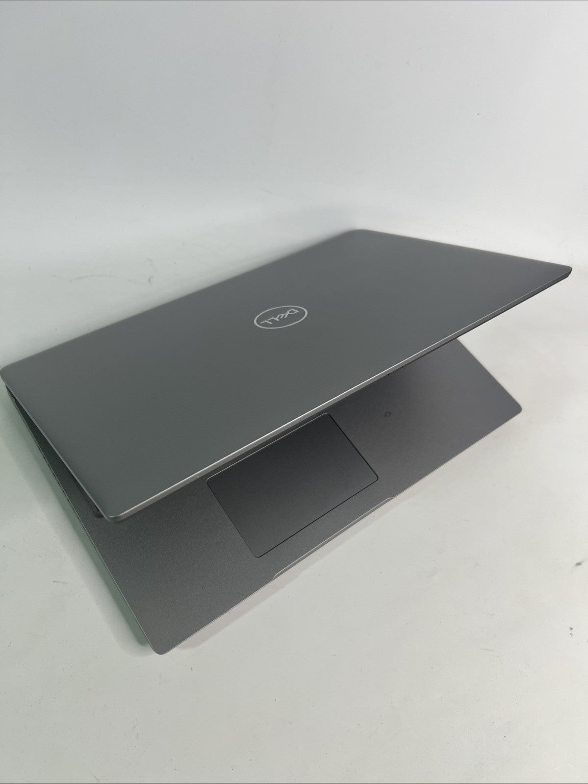 Dell Latitude 5540 Intel Core i7-1365U 16GB RAM 2TB SSD Windows 11 15.6” Laptop