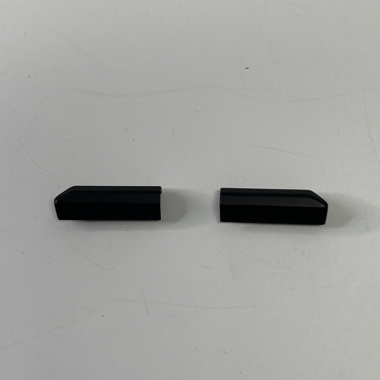 Genuine Medion Erazer Beast-X30 Genuine Hinge Covers Left + Right Set
