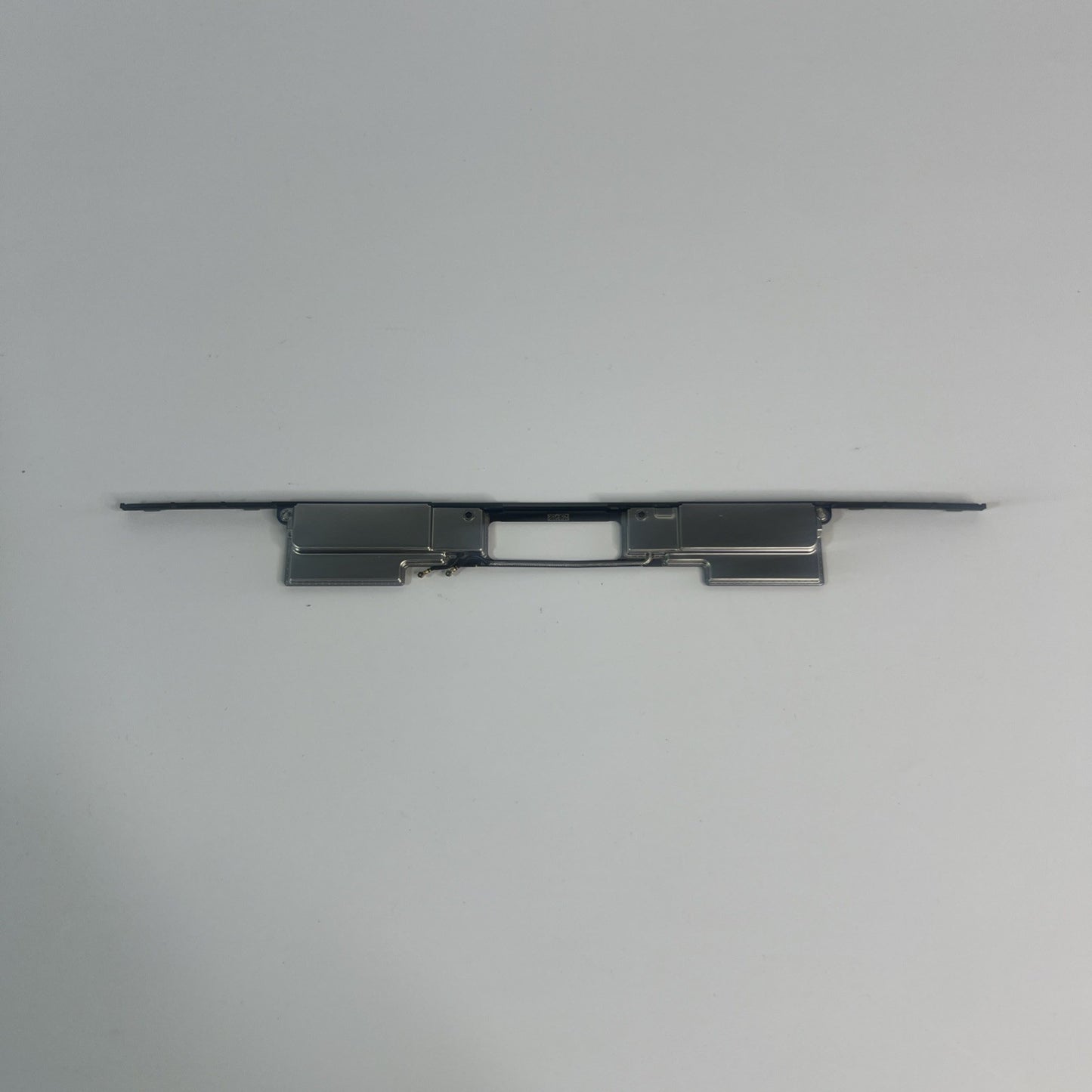 Apple MacBook Air 15” A3241 (2025) WiFi Antenna – Genuine Part