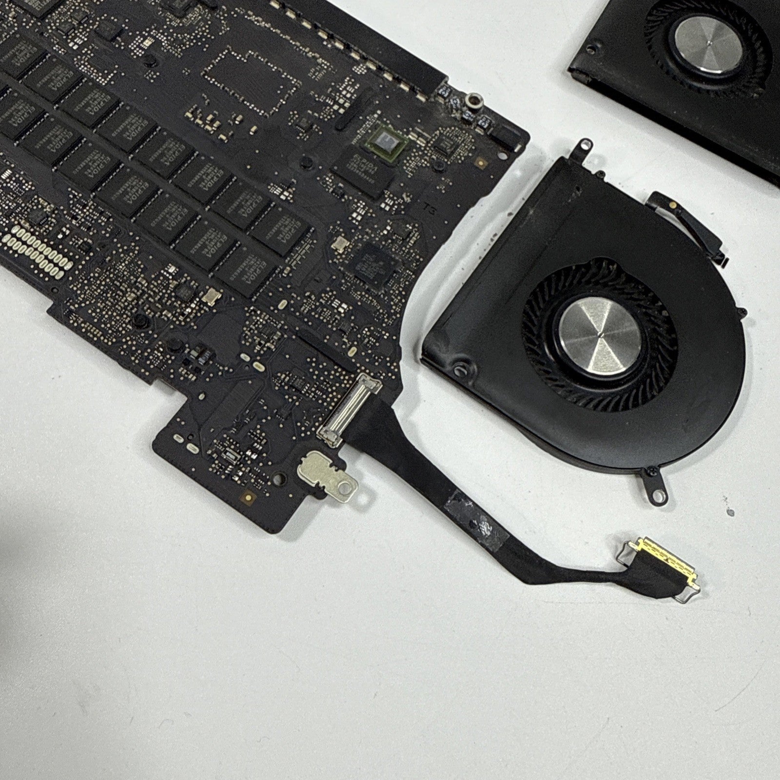 MacBook Pro 15" A1398 Late 2013 Logic Board i7-4960HQ (FOR PARTS)