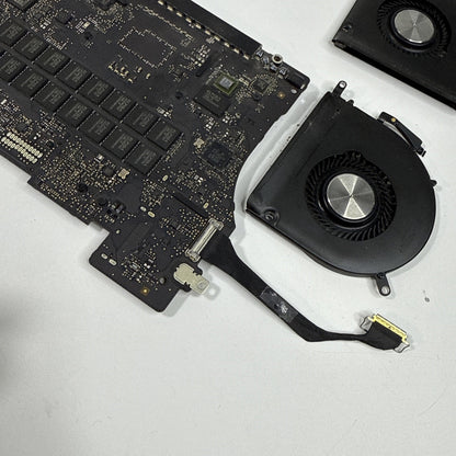MacBook Pro 15" A1398 Late 2013 Logic Board i7-4960HQ (FOR PARTS)