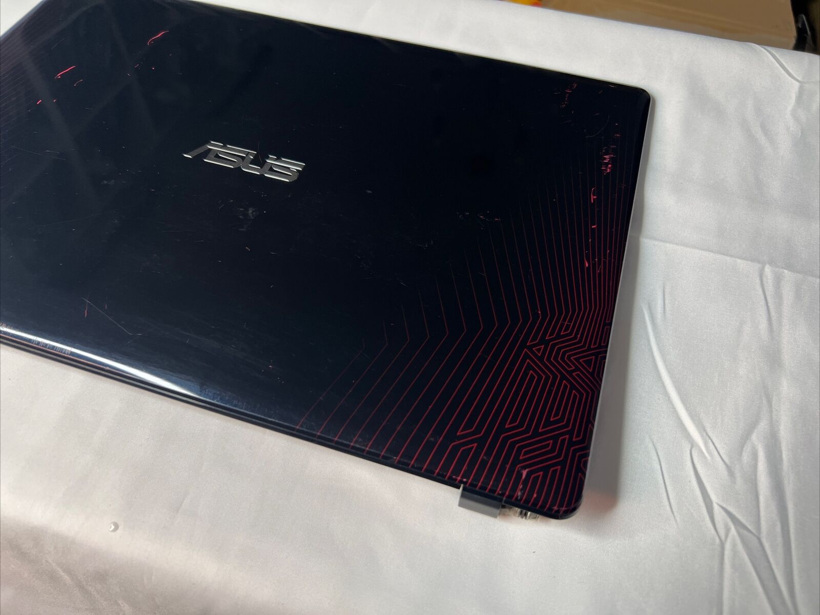 Asus K550V Screen Assembly Top Lid BLACK RED