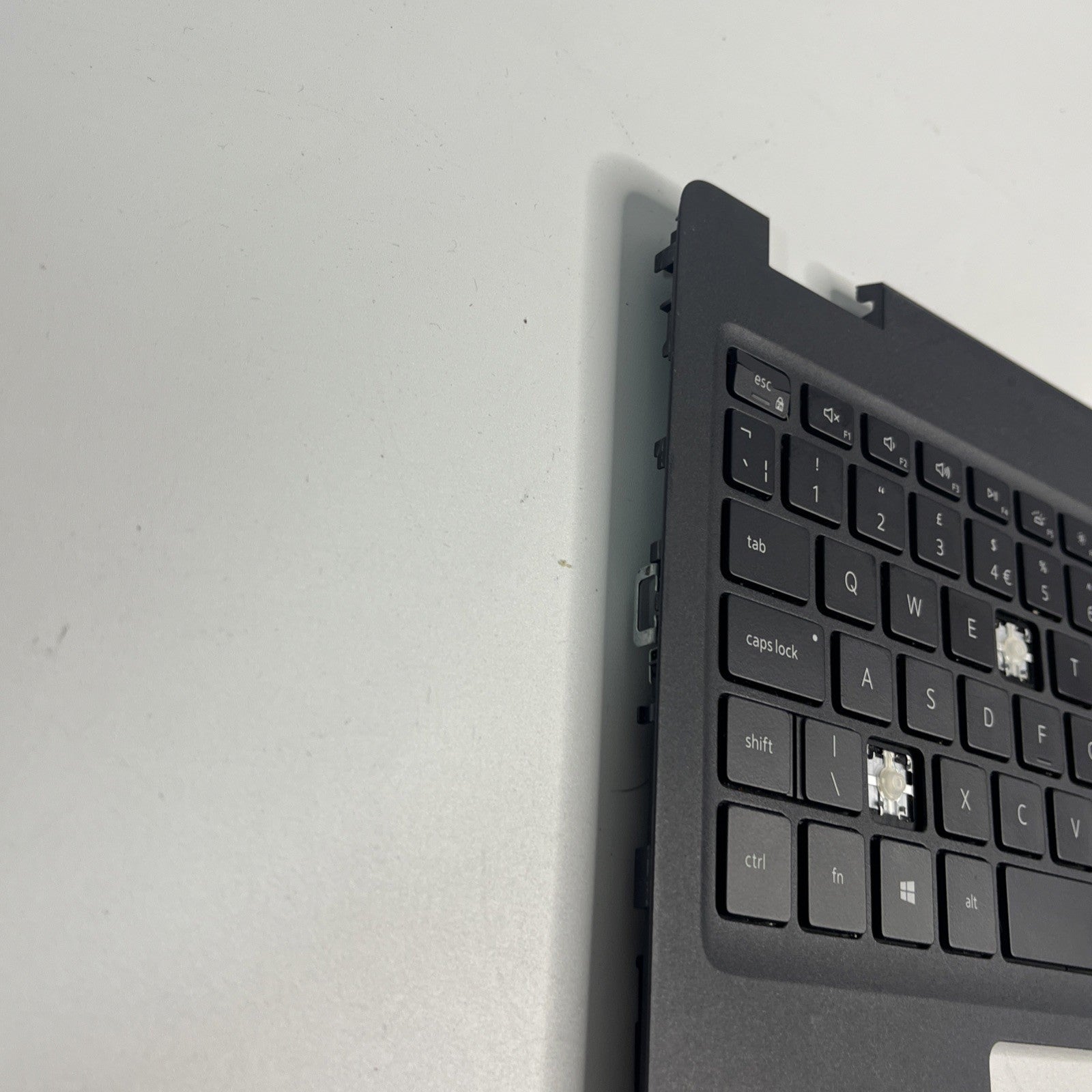 Genuine Grey Dell Latitude 3510 Palmrest Keyboard And Speakers  Missing Keys.
