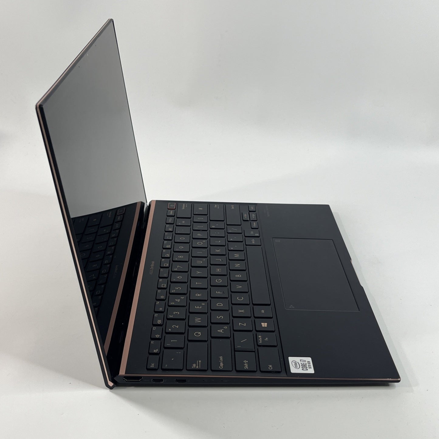 ASUS ZenBook UX393JA 13.3”Core I7-1065G7 16GB RAM 512 GB SSD Windows 11.#G C