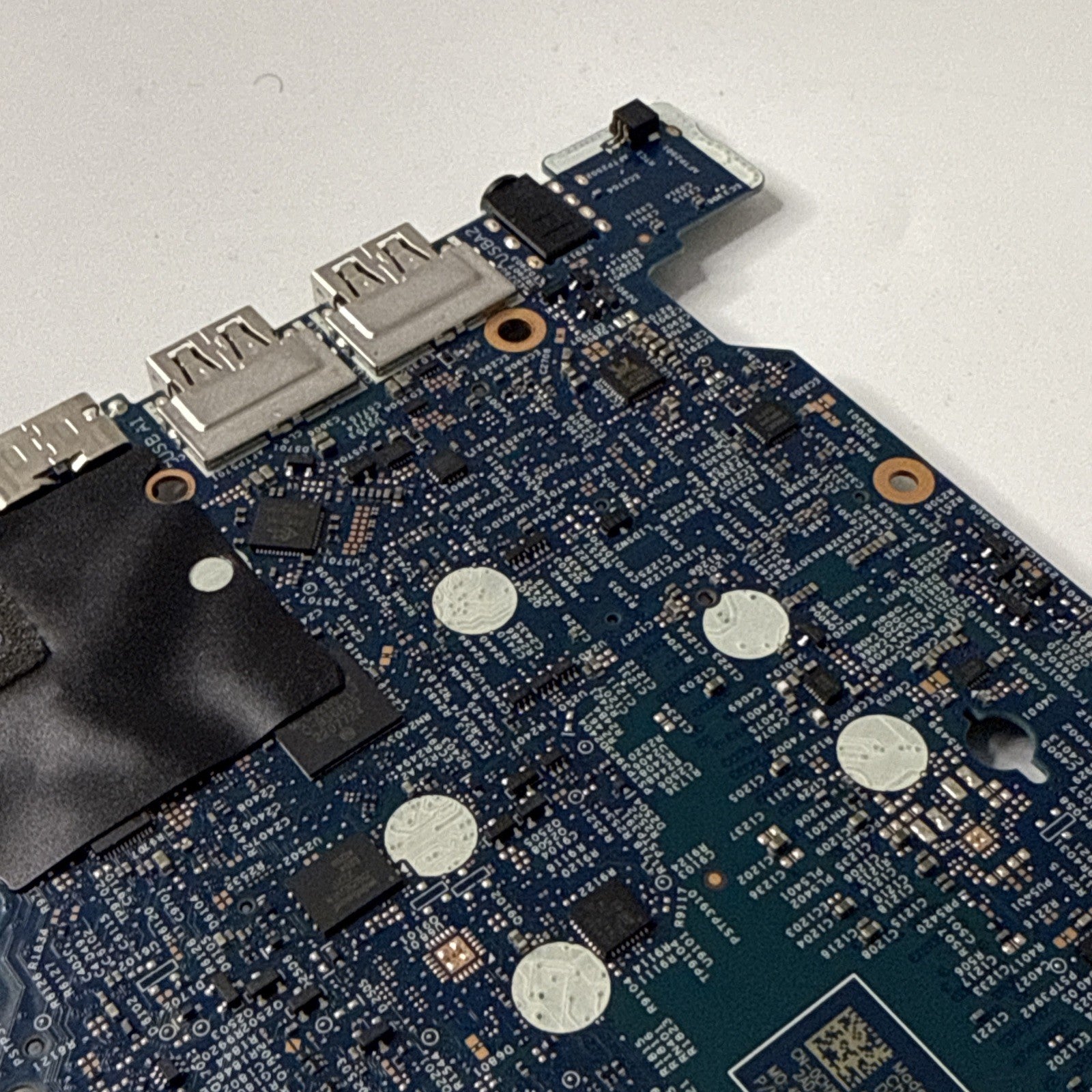 Genuine Dell Latitude 5530 Motherboard i5 12th Gen 1.6Ghz (NO POWER)