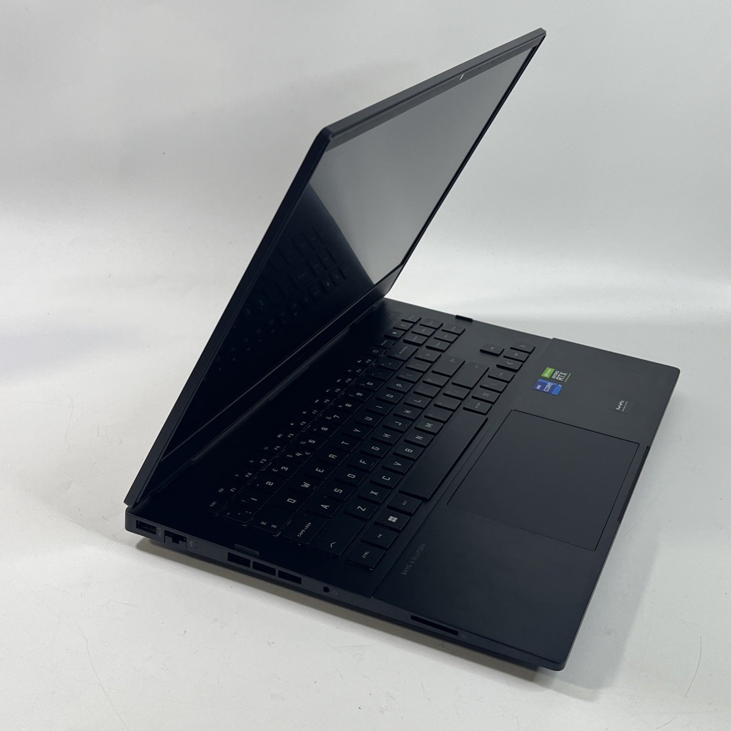 HP OMEN 16 (16-k0001sa) – Core i7-12700H 16GB RAM 1TB SSD RTX 3060. Grade A