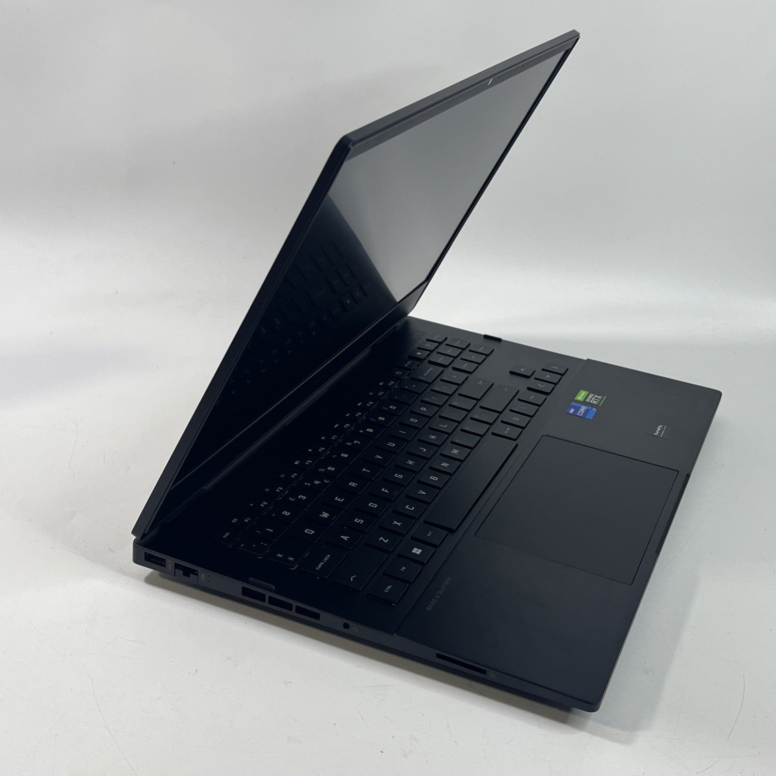 HP OMEN 16 (16-k0001sa) – Core i7-12700H 16GB RAM 1TB SSD RTX 3060. Grade A