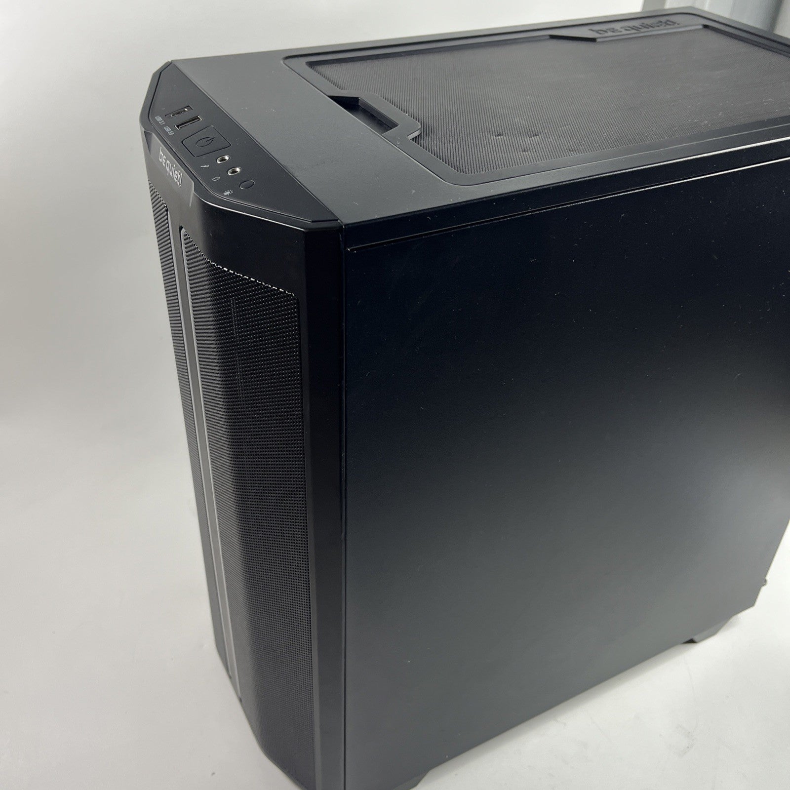BE QUITE! Gaming PC i7-13700KF 32GB RAM 1TB SSD Gigabyte MB Z690 Gaming X