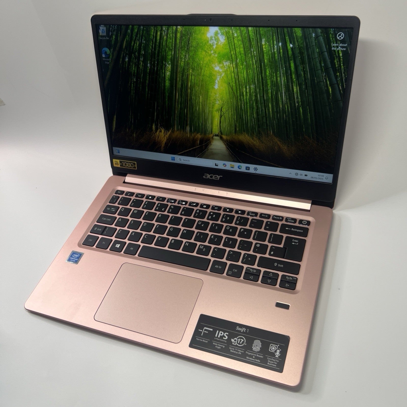 Acer Swift 1 SF114-32 Intel - Pentium N5030 4GB RAM 256GB SSD Windows 11 