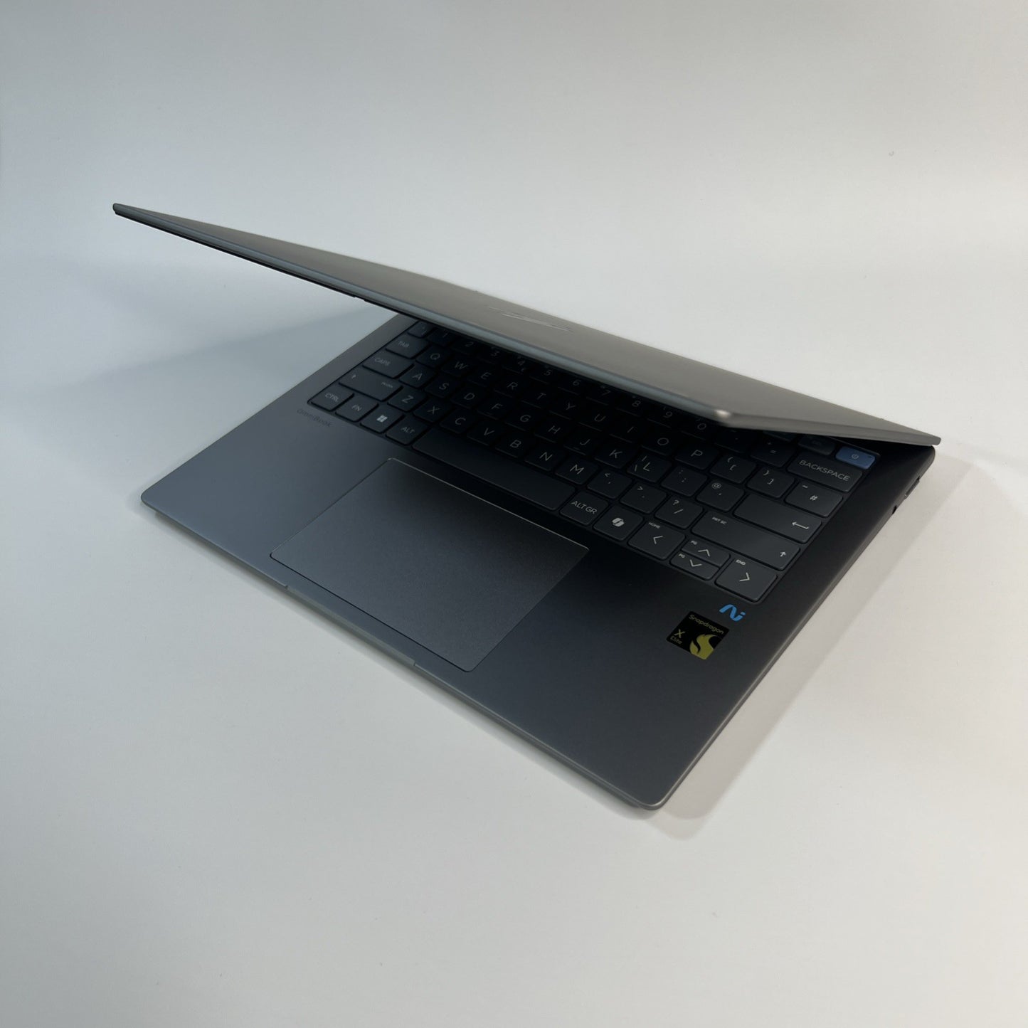 HP OmniBook X 14-fe0000sa Snapdragon X Elite 16GB 512GB SSD Touchscreen Laptop