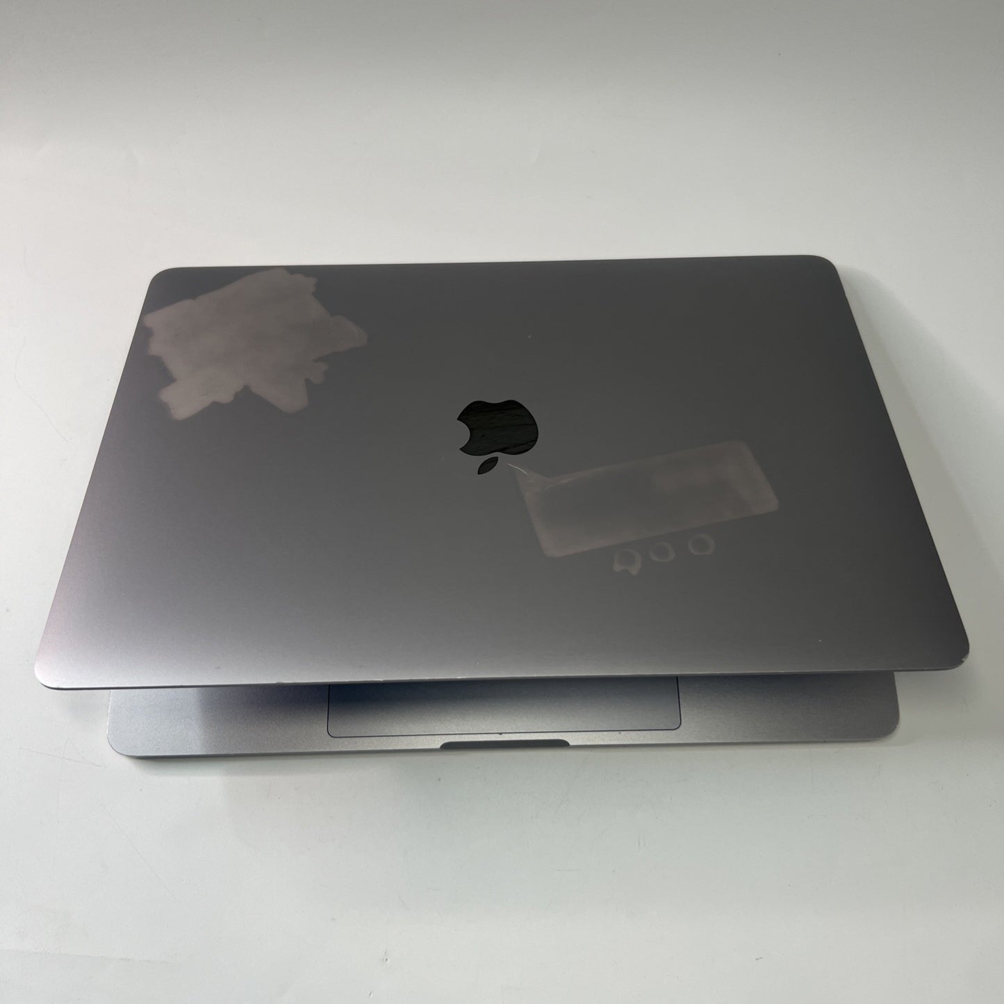 Apple MacBook Pro A2159 2019 13"  Touch Bar Core i5-8257U 1.4GHz 128GB SSD 8GB