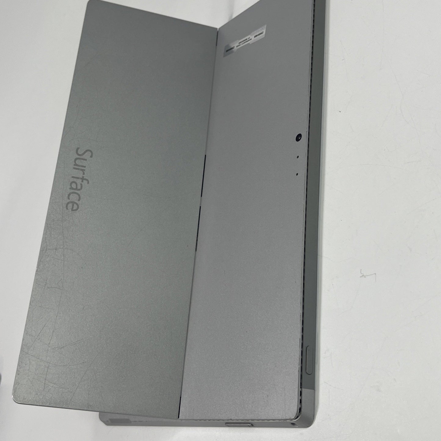 Microsoft Surface Pro 3 12” Intel i5-4300U 1.90 GHz  8GB RAM 256GB SSD Win 8 Pro