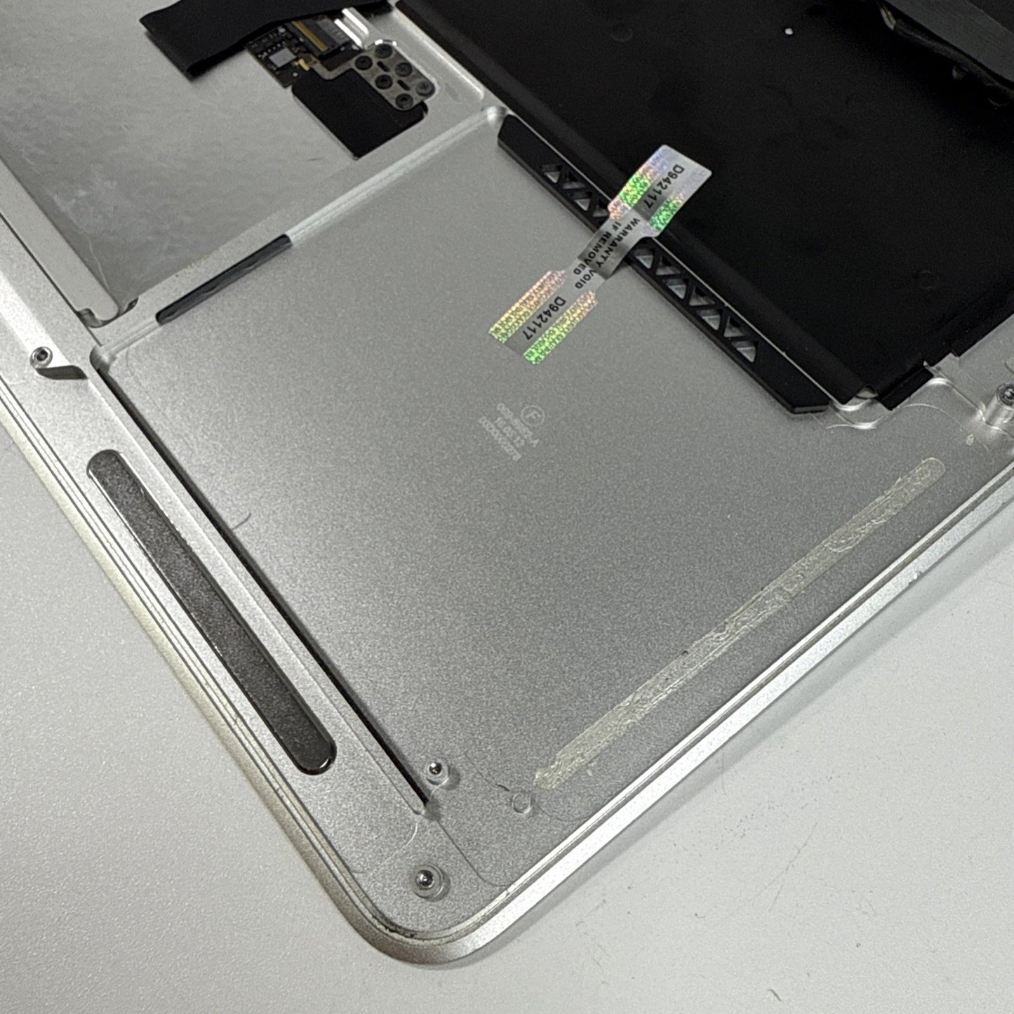 Genuine Apple MacBook Air 13" A1369 2011 Palmrest Assembly + Keyboard UK
