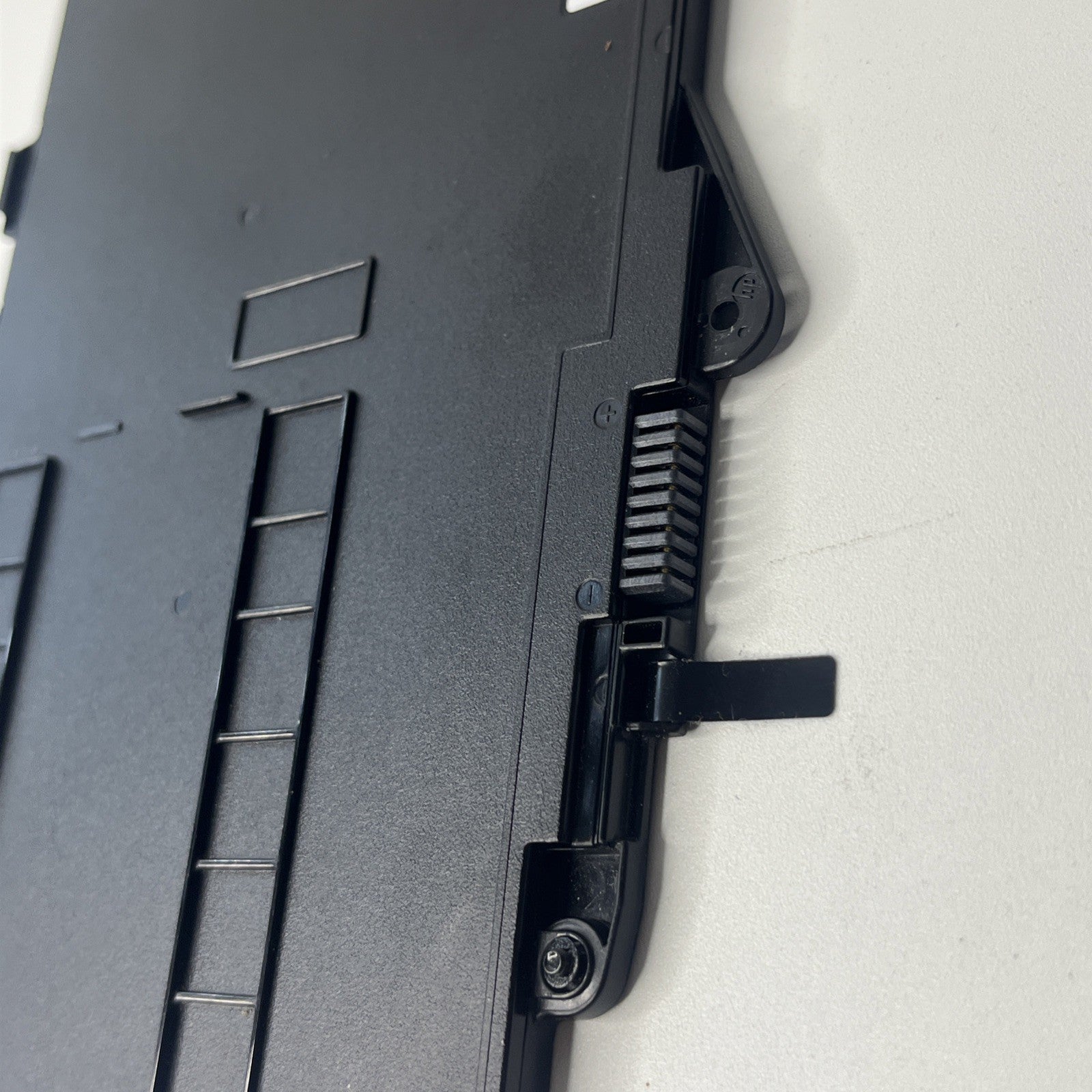 Genuine SN03XL Battery for HP EliteBook 820 G3  Very Good Condition