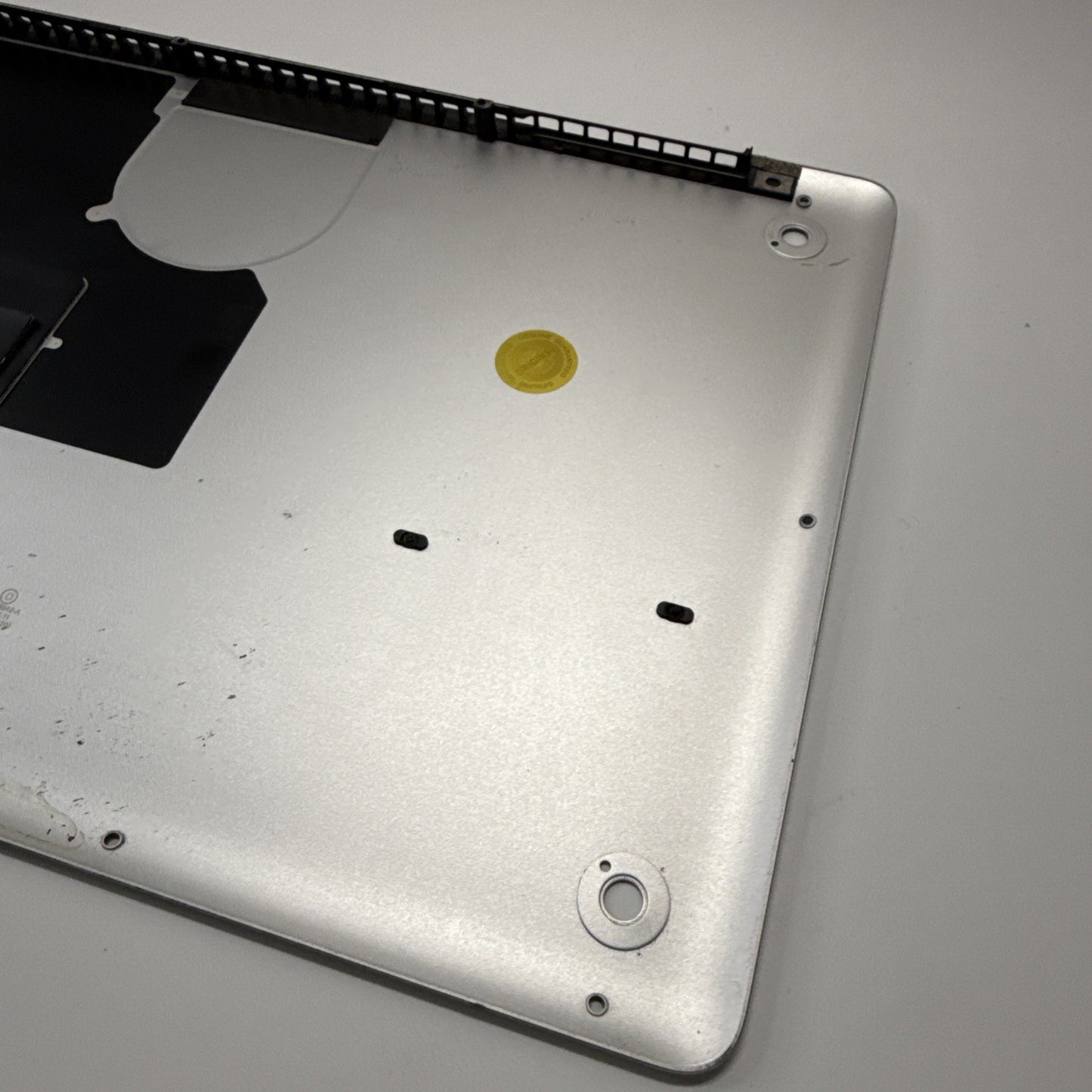 APPLE MACBOOK PRO A1278 13” MID 2010 2011 2012 BOTTOM CASE -NO RUBBERS (GRADE C)
