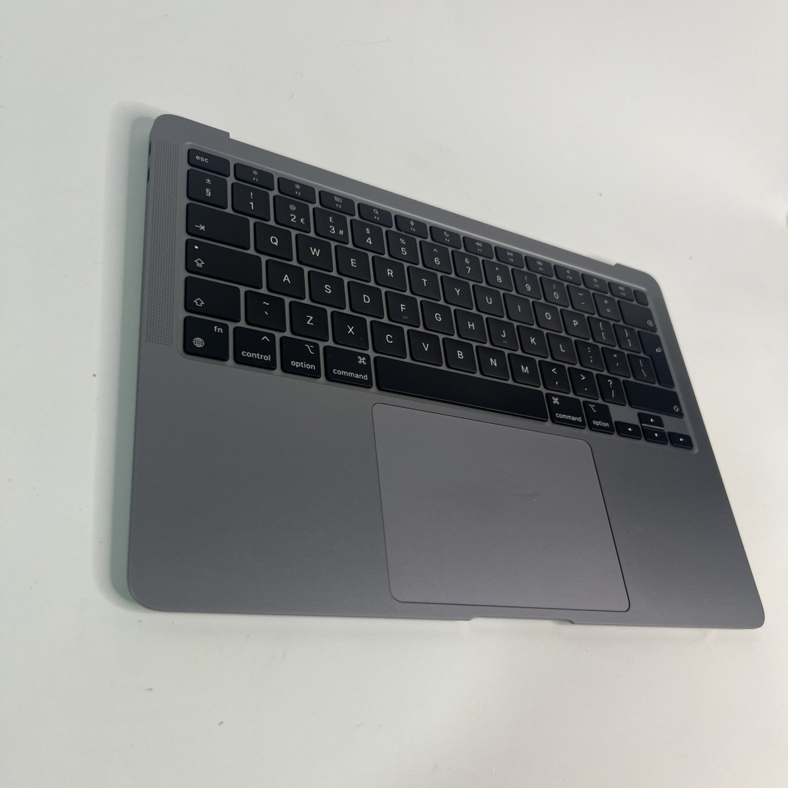 Apple MacBook Air A2337 Palmrest / Top Case – Space Grey – EMC 3598 – Grade B