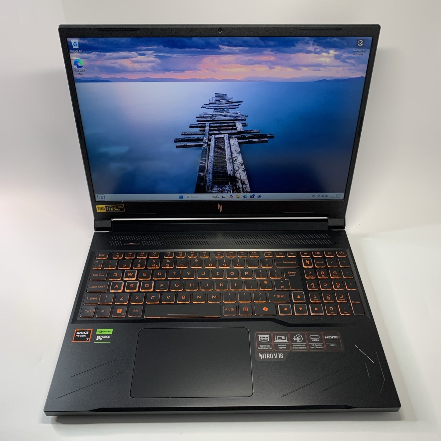 Acer Nitro V 16 Gaming Laptop - AMD Ryzen 7 8845HS 1TB SSD 16GB RAM RTX 4060