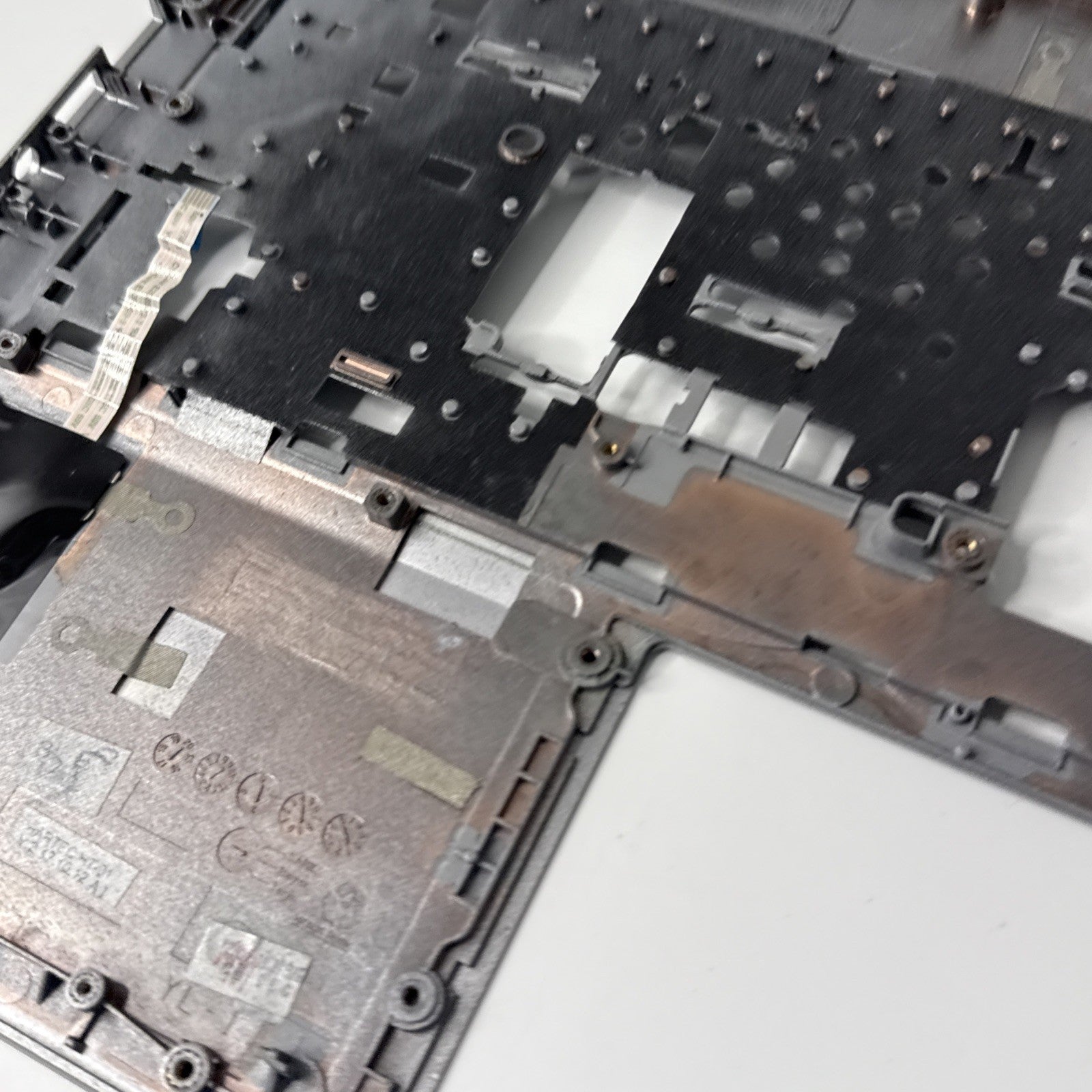 Genuine HP Elitebook 840 G3 Palmrest (Silver)