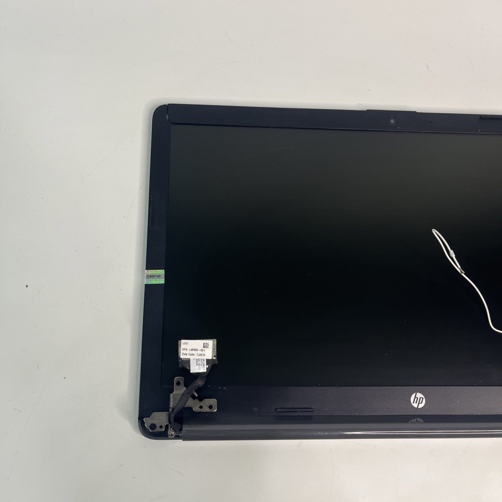Genuine Black Hp 250 G7  Complete Top Lid & Screen Assembly. Bezel Broken