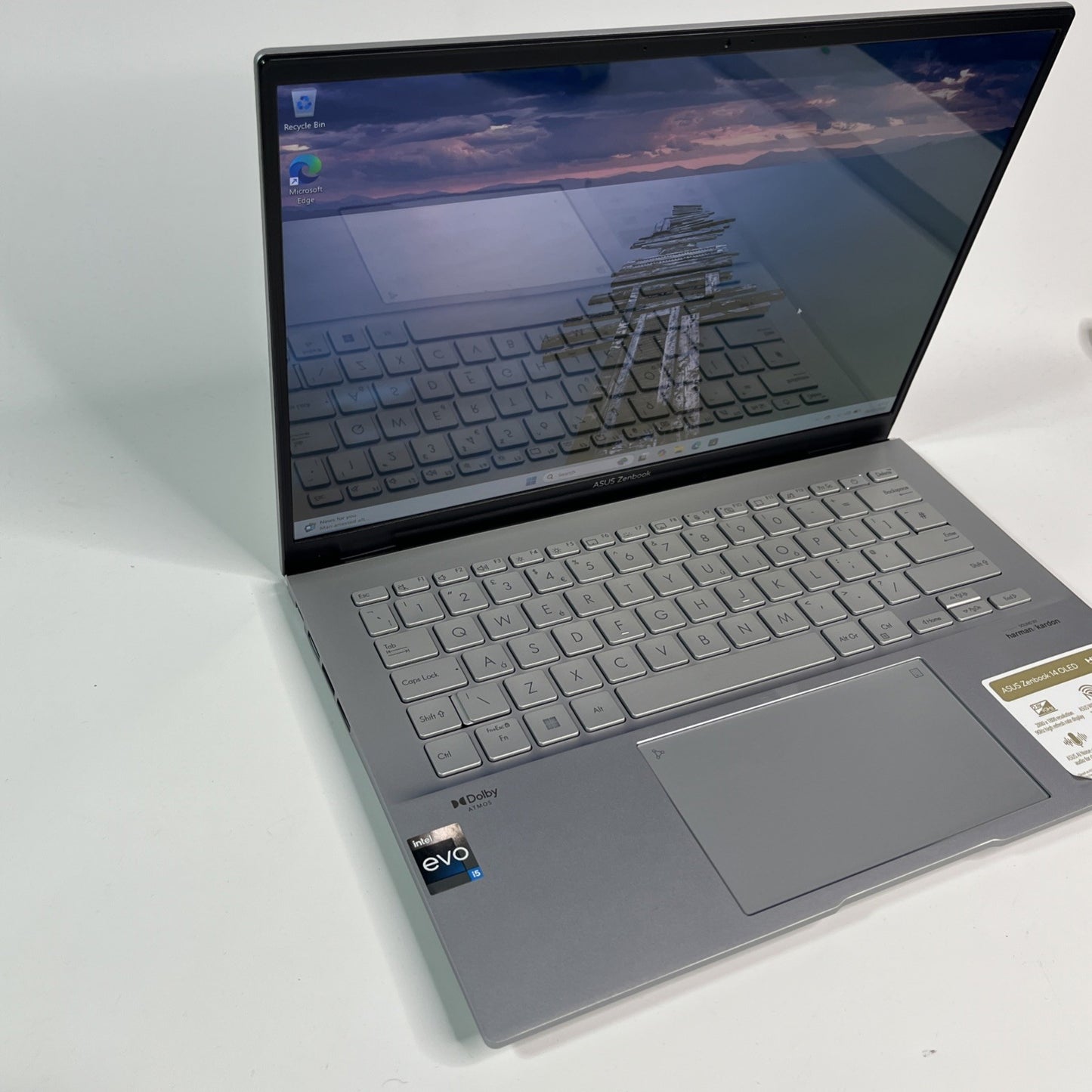 ASUS ZenBook 14 Ux3402V OLED 90Hz Laptop- i5-1340P,16GB RAM,256GB SSD,Windows 11
