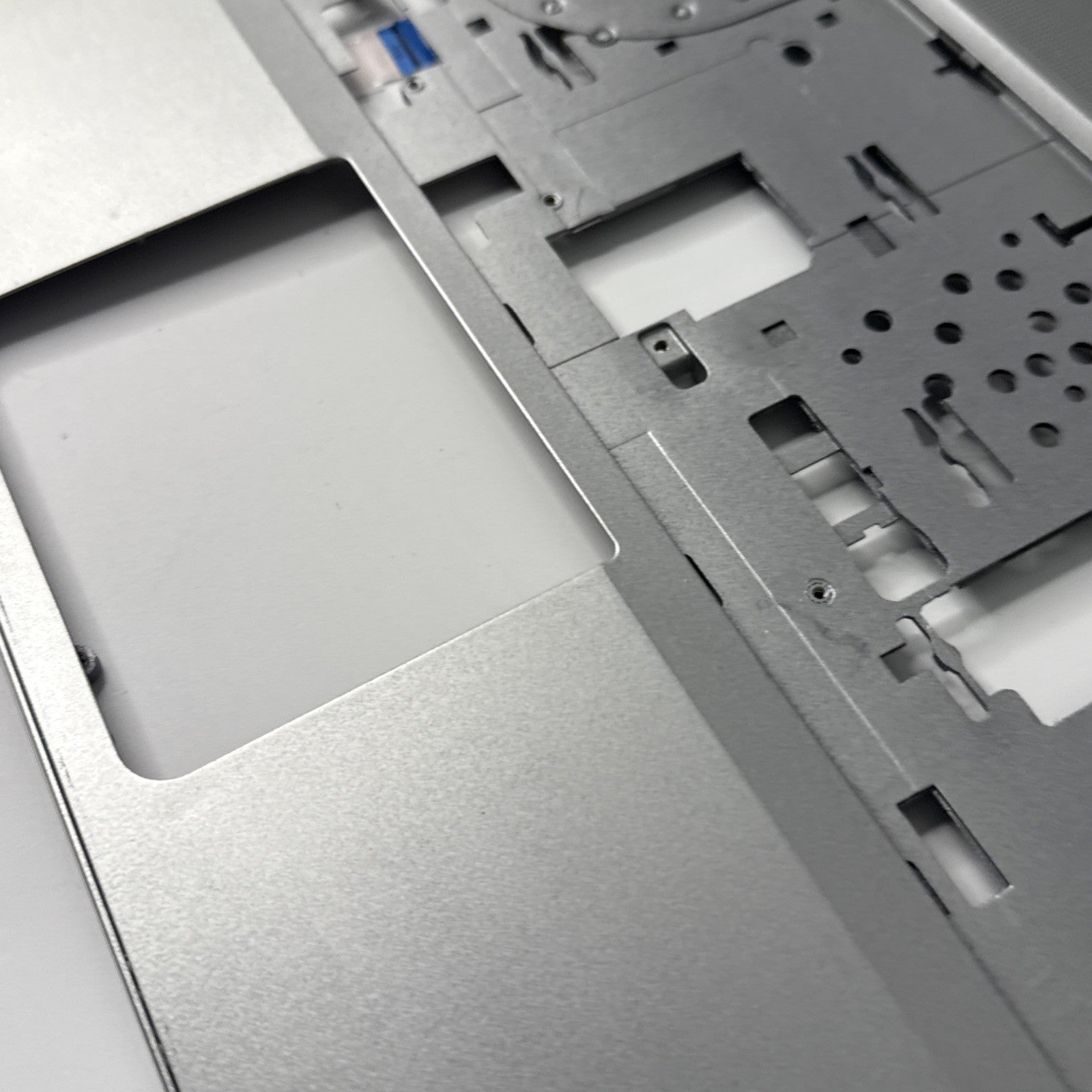 Genuine HP Elitebook 840 G3 Palmrest (Silver)