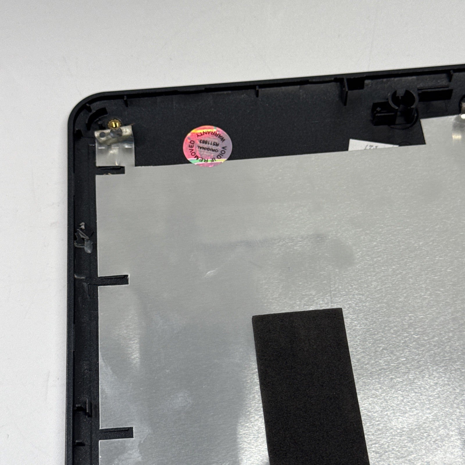 Acer Aspire Extensa LCD Top Lid Cover 60.4T304.002 / 60.4T304.002 - Black