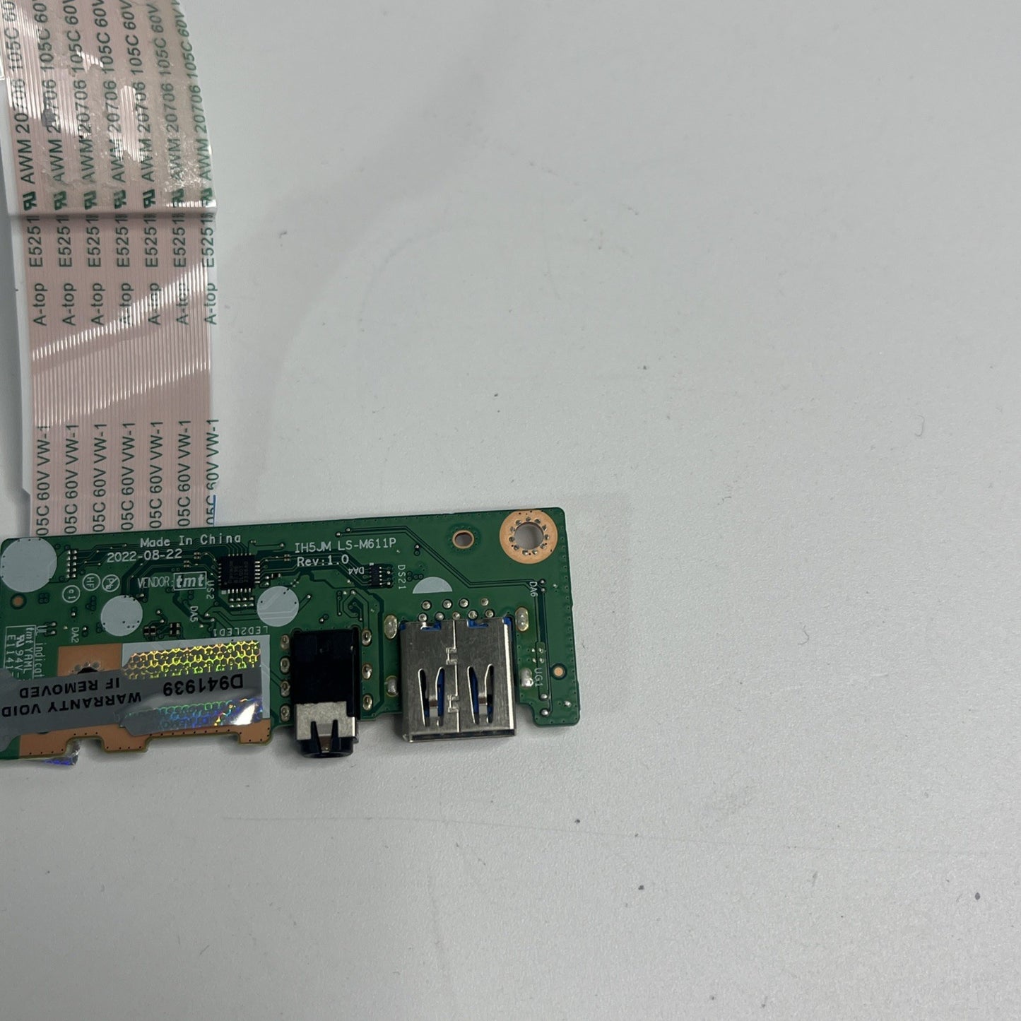 Genuine Acer Aspire A315-24P USB Board Audio Jack Port I/O Board IH5JM LS-M611P