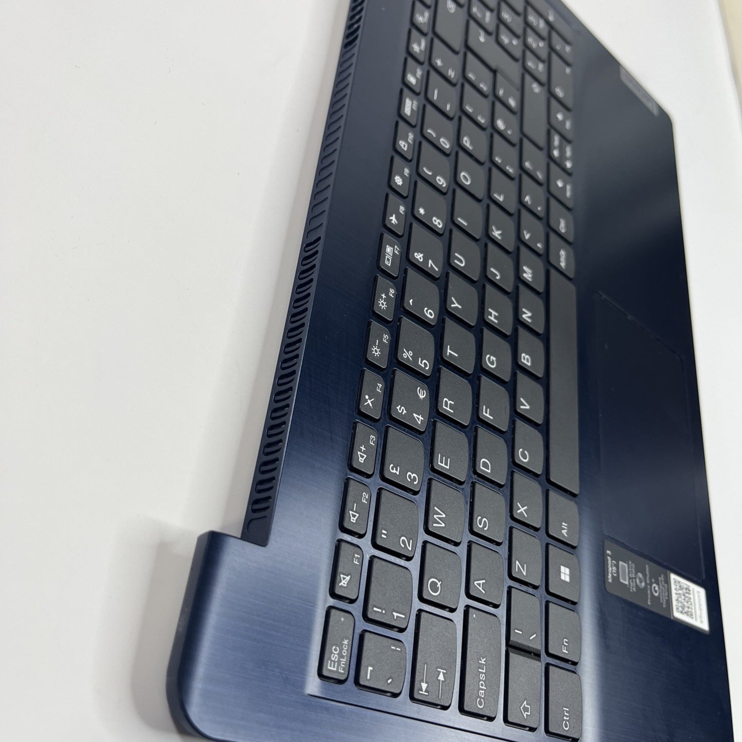Genuine Lenovo Ideapad 3 15IAu7 Palmrest, Touchpad & Speakers ChJ10B350