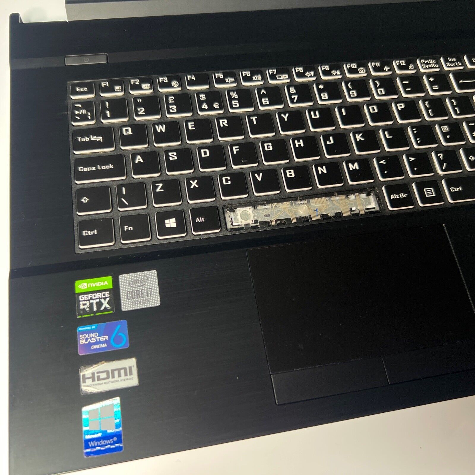 Clevo Notebook NH77DP Complete Palmrest Assembly UK Keyboard touchpad NH772-012
